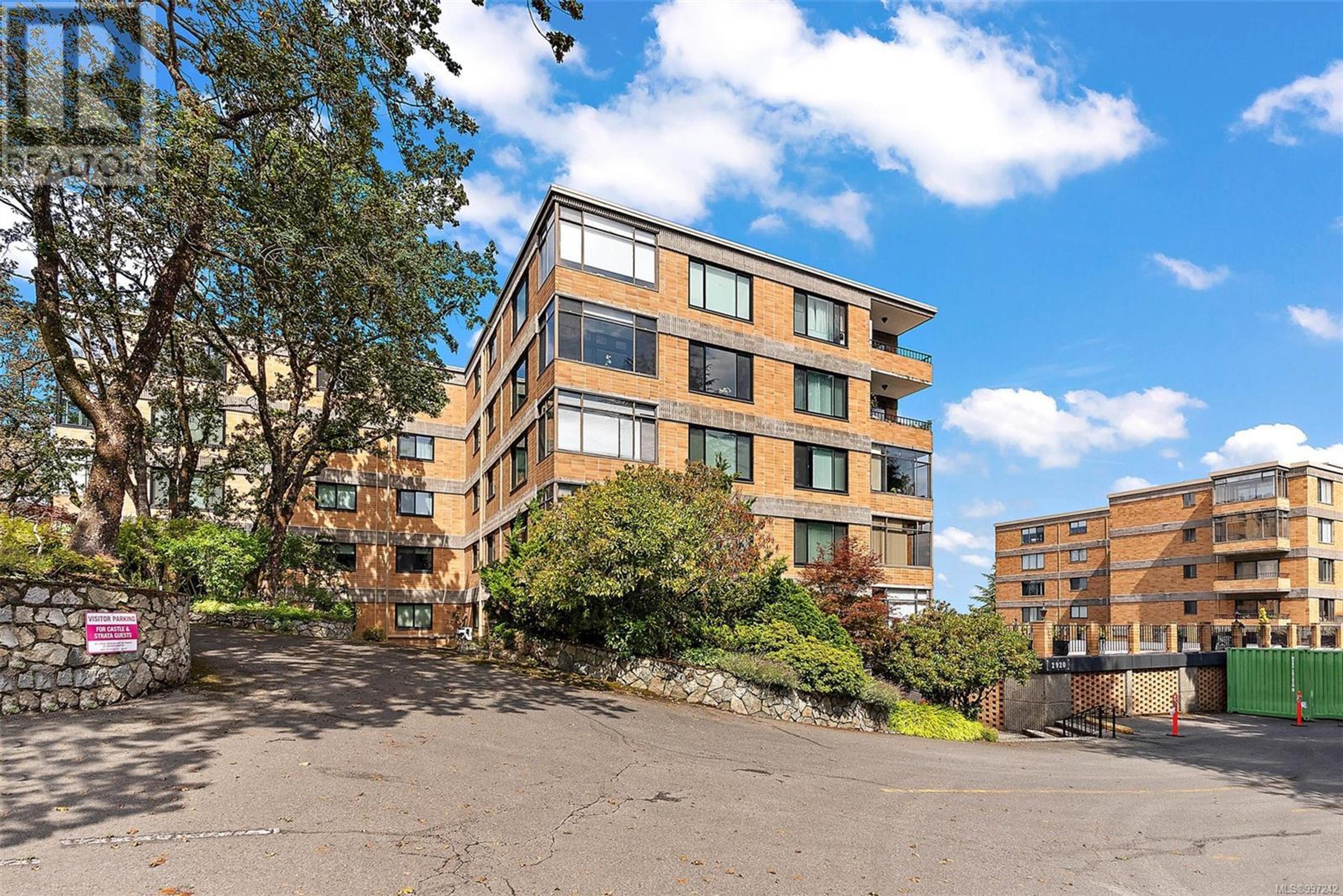 2920 COOK St, Victoria - Exteriors - Full Complex View - Photo 4