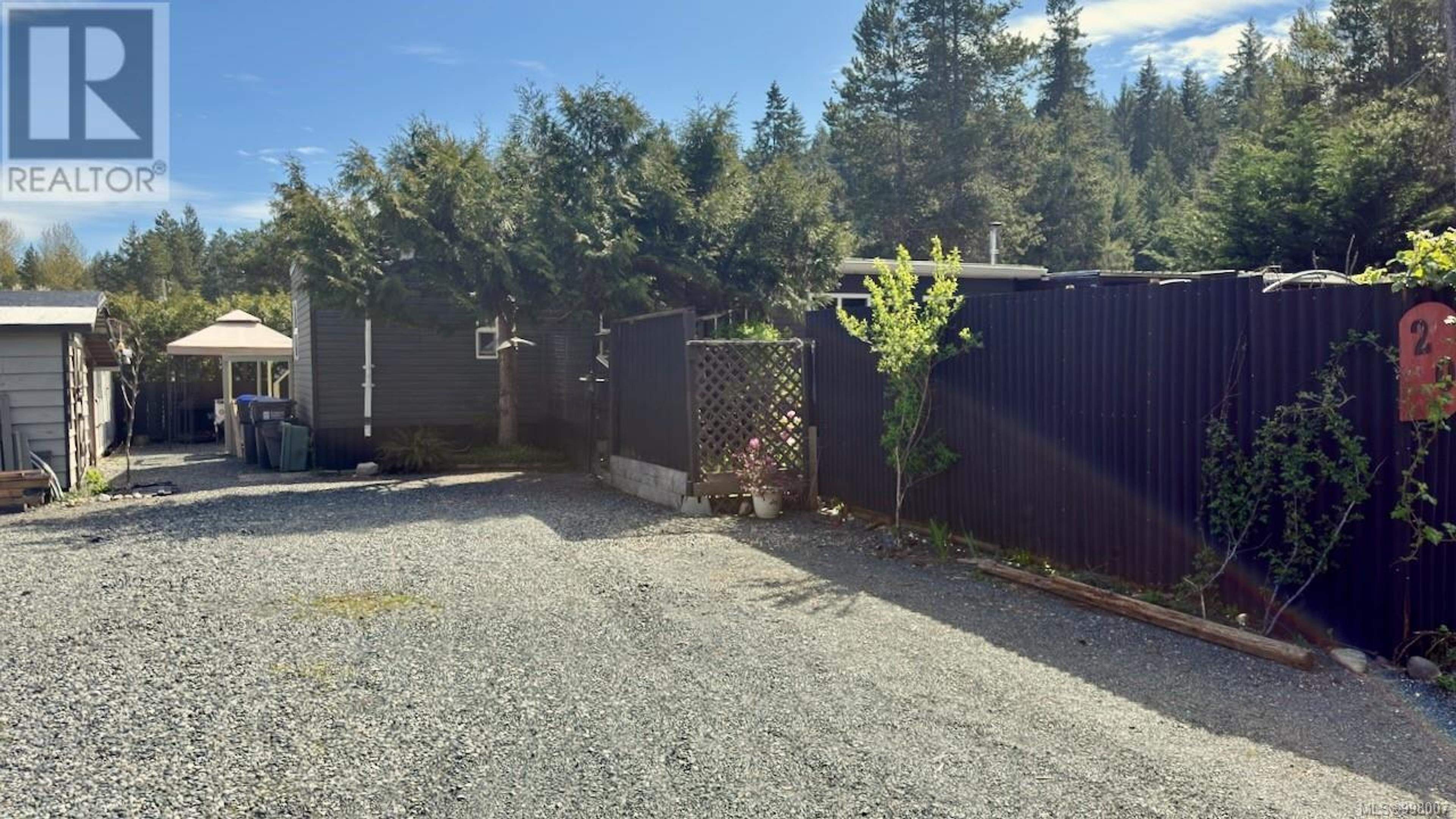 2130 Errington Rd, Errington - Exteriors - Photo 1