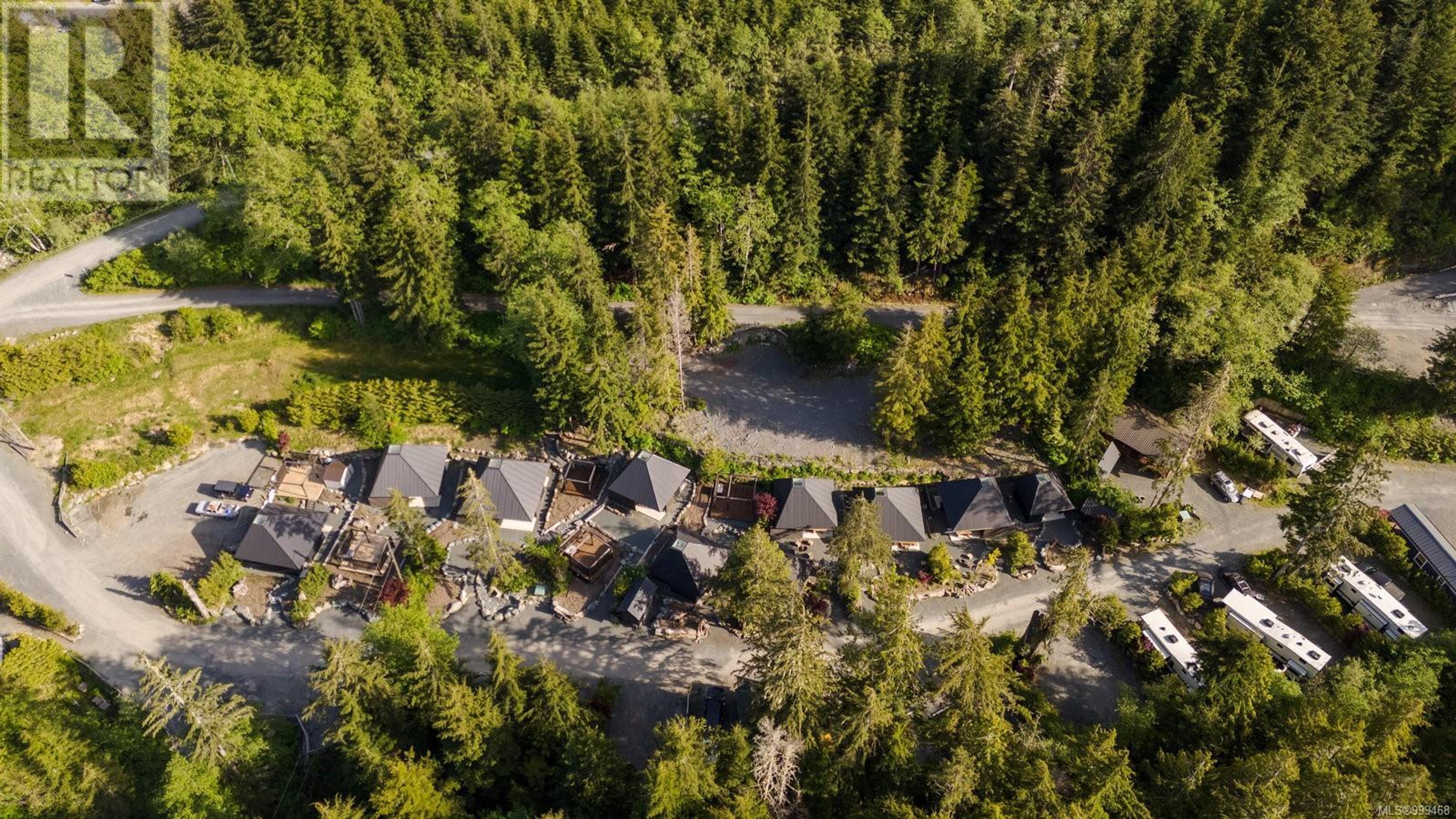 6504 Powder Main Rd, Port Renfrew - Exteriors - Full Complex View, Drone/Aerial View - Photo 4