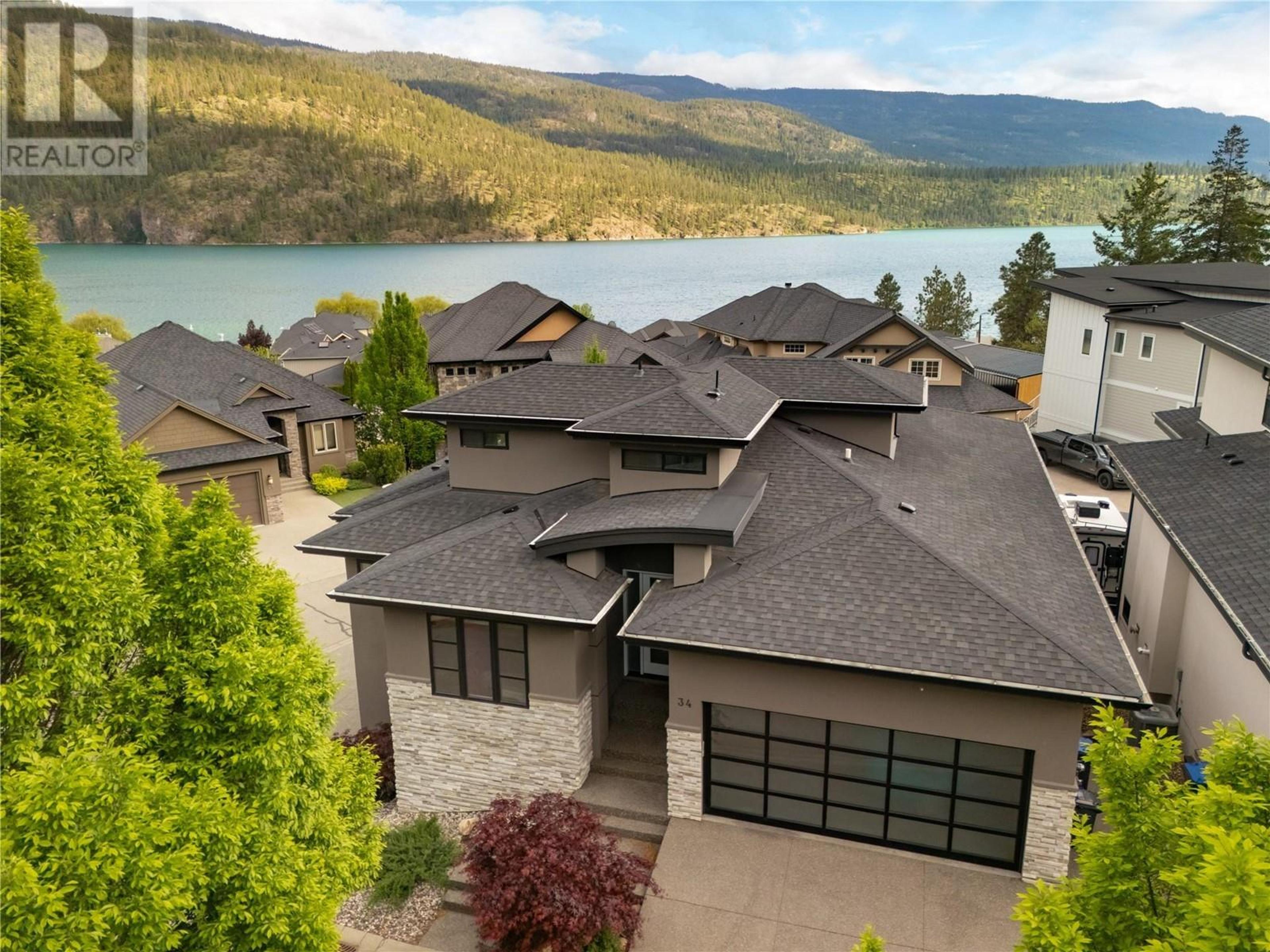 18451 Crystal Waters Road, Lake Country - Exteriors - Full Complex View - Photo 2