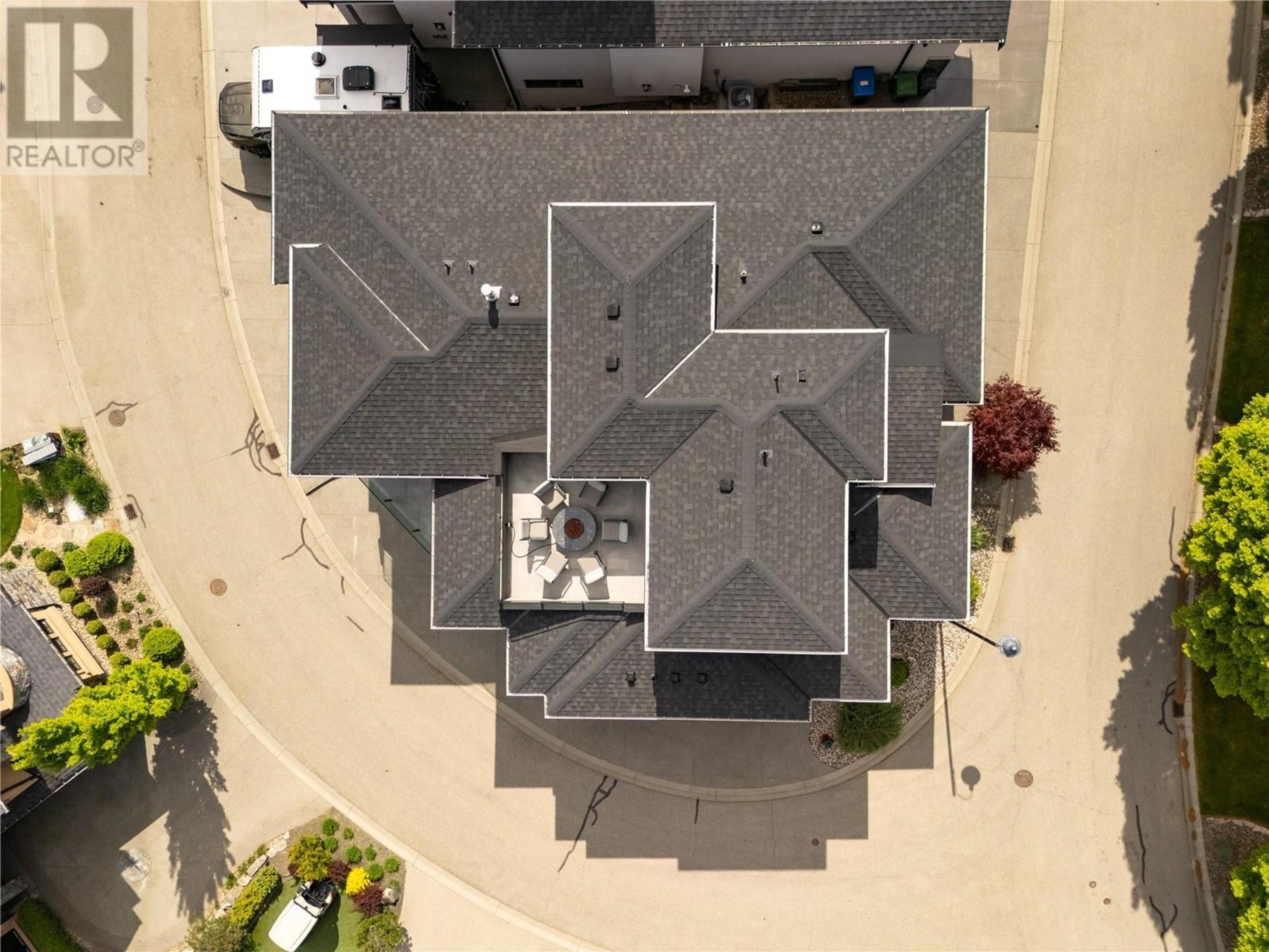 18451 Crystal Waters Road, Lake Country - Exteriors - Drone/Aerial View - Photo 9