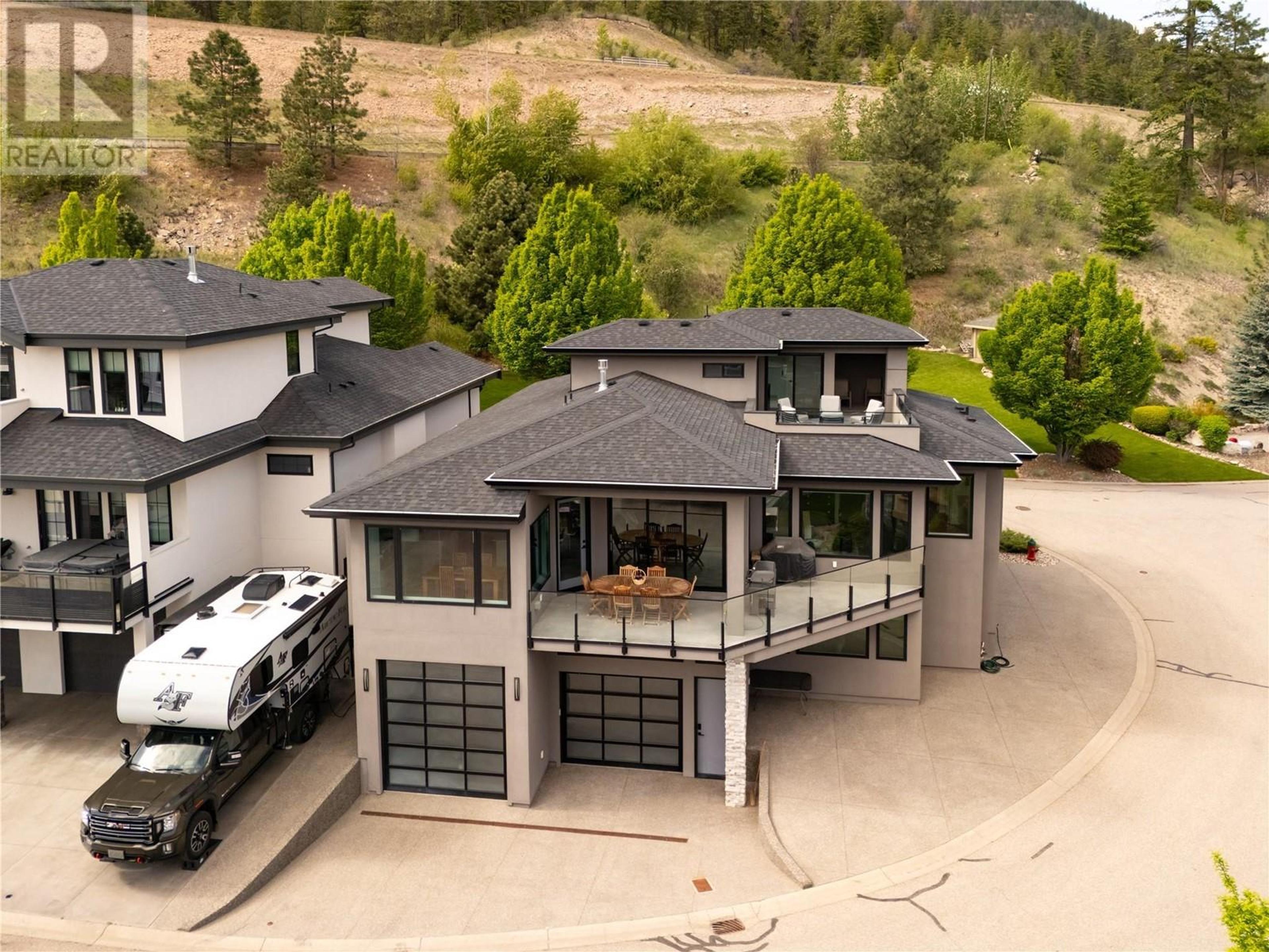 18451 Crystal Waters Road, Lake Country - Exteriors - Drone/Aerial View - Photo 12