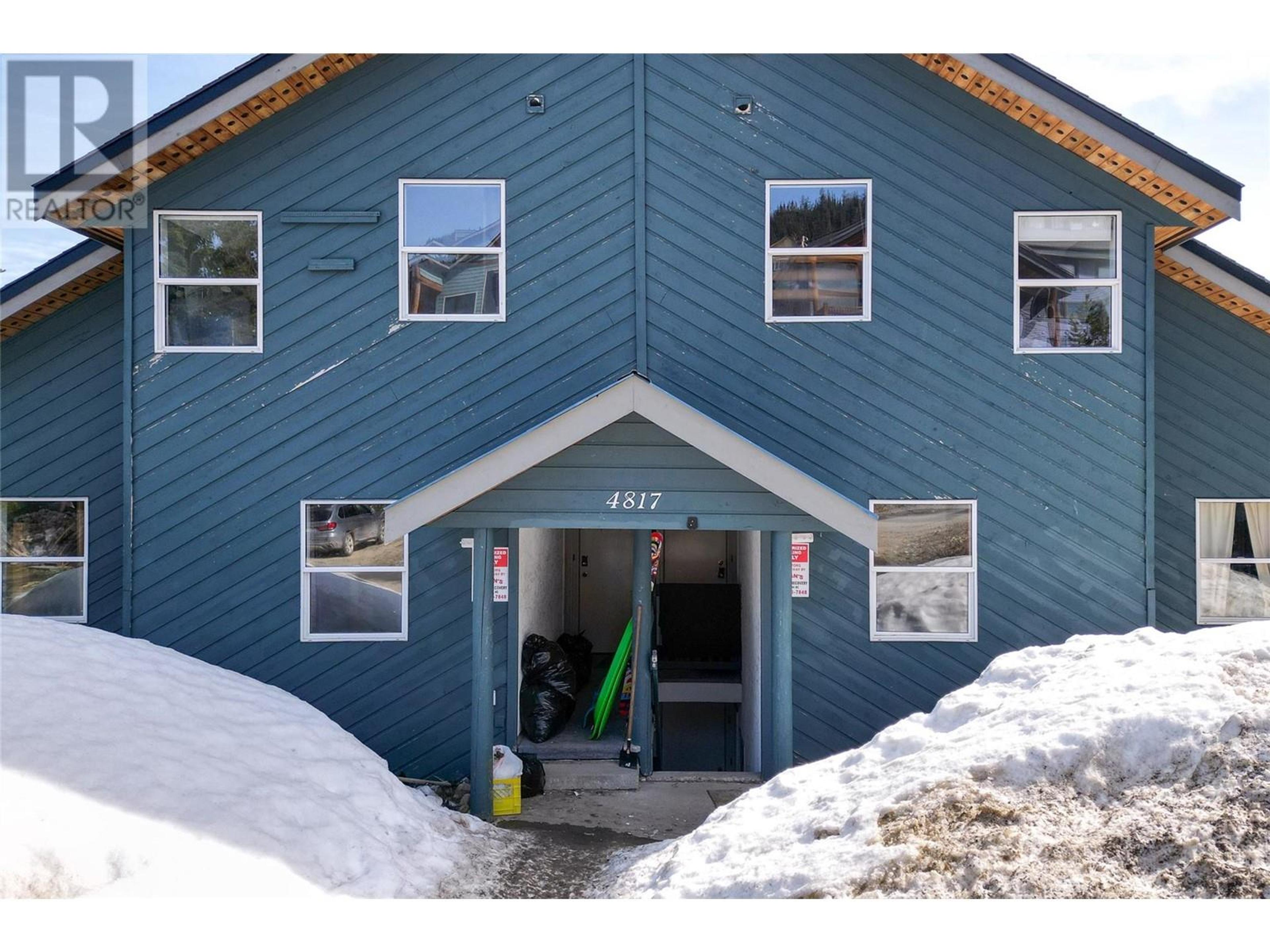 4854 Snowpines Road, Big White - Exteriors - Photo 4