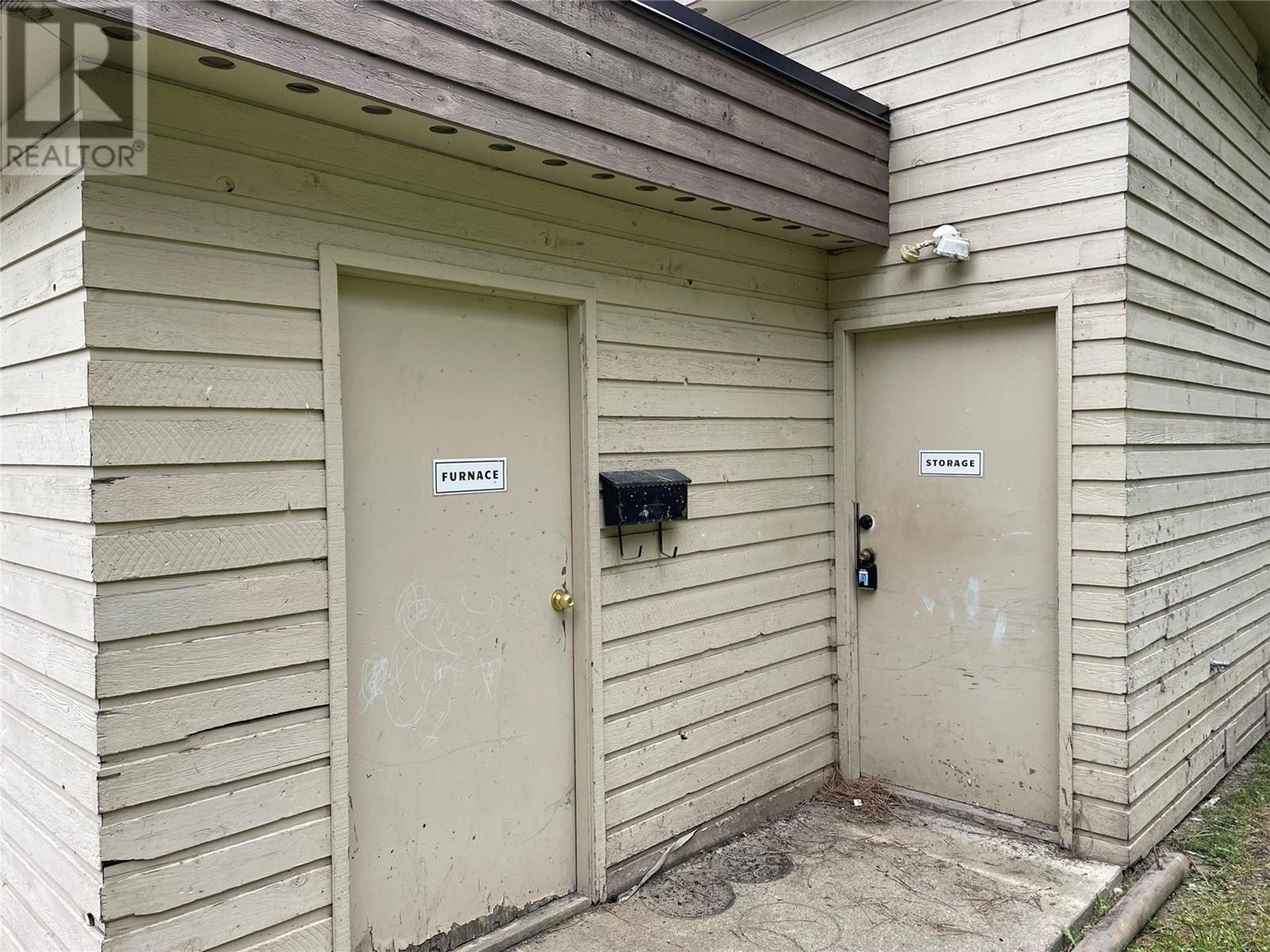 3800 40 Avenue, Vernon - Exteriors - Photo 10