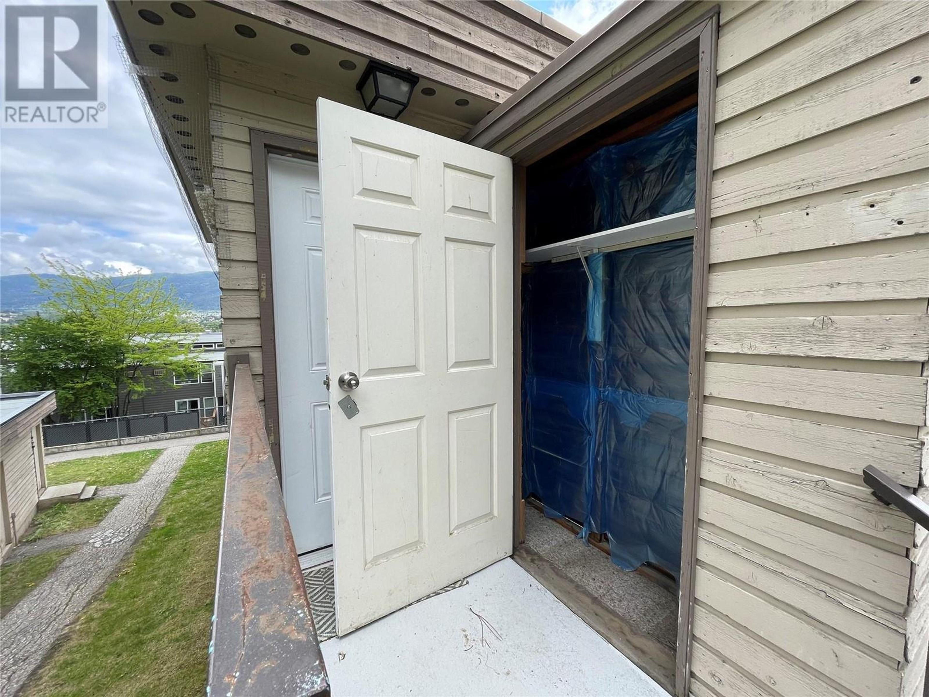 3800 40 Avenue, Vernon - Exteriors - Photo 13