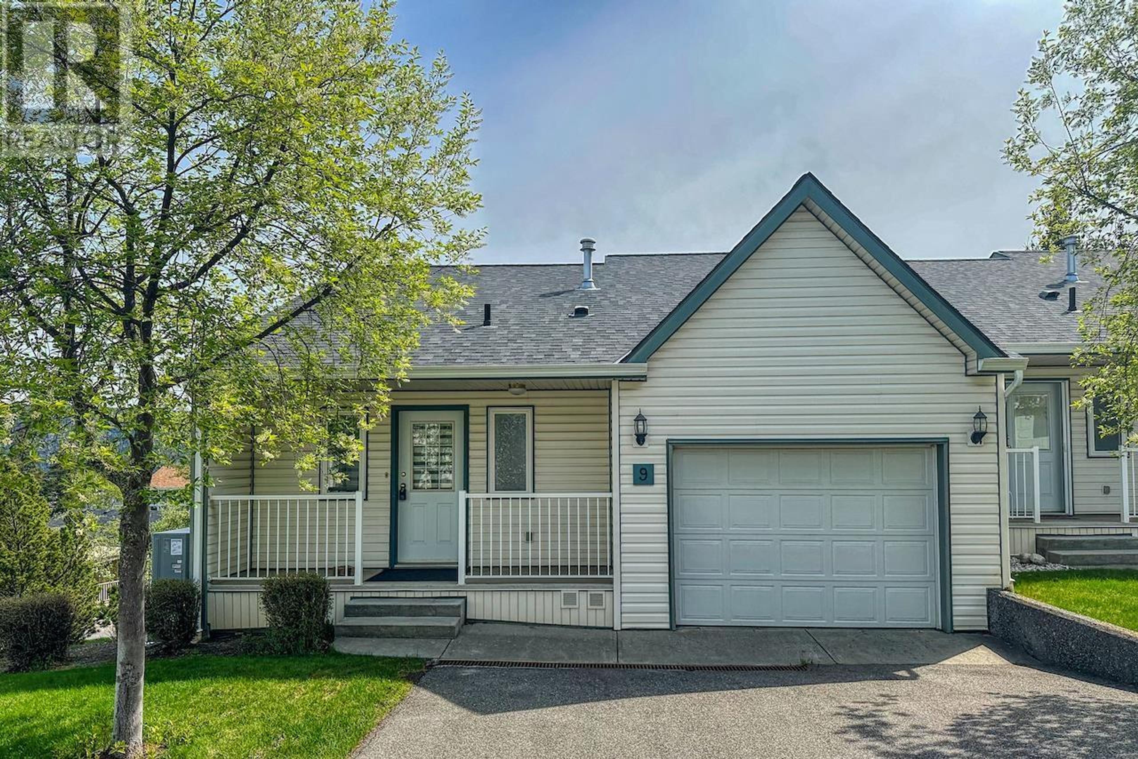 11 EAGLE CRESCENT, Williams Lake - Exteriors - Photo 1