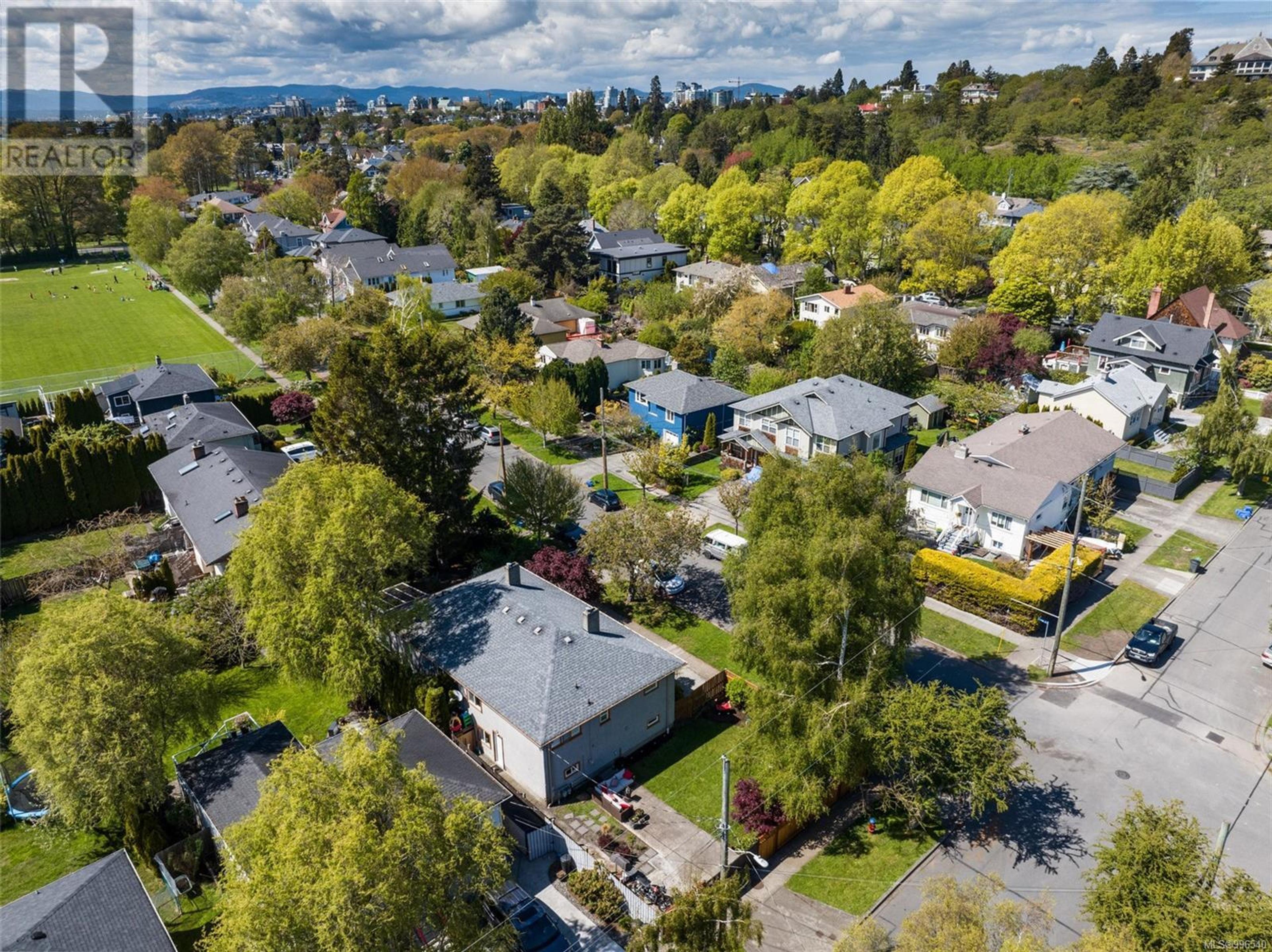 1451 Brooke St, Victoria - Exteriors - Full Complex View, Drone/Aerial View - Photo 2