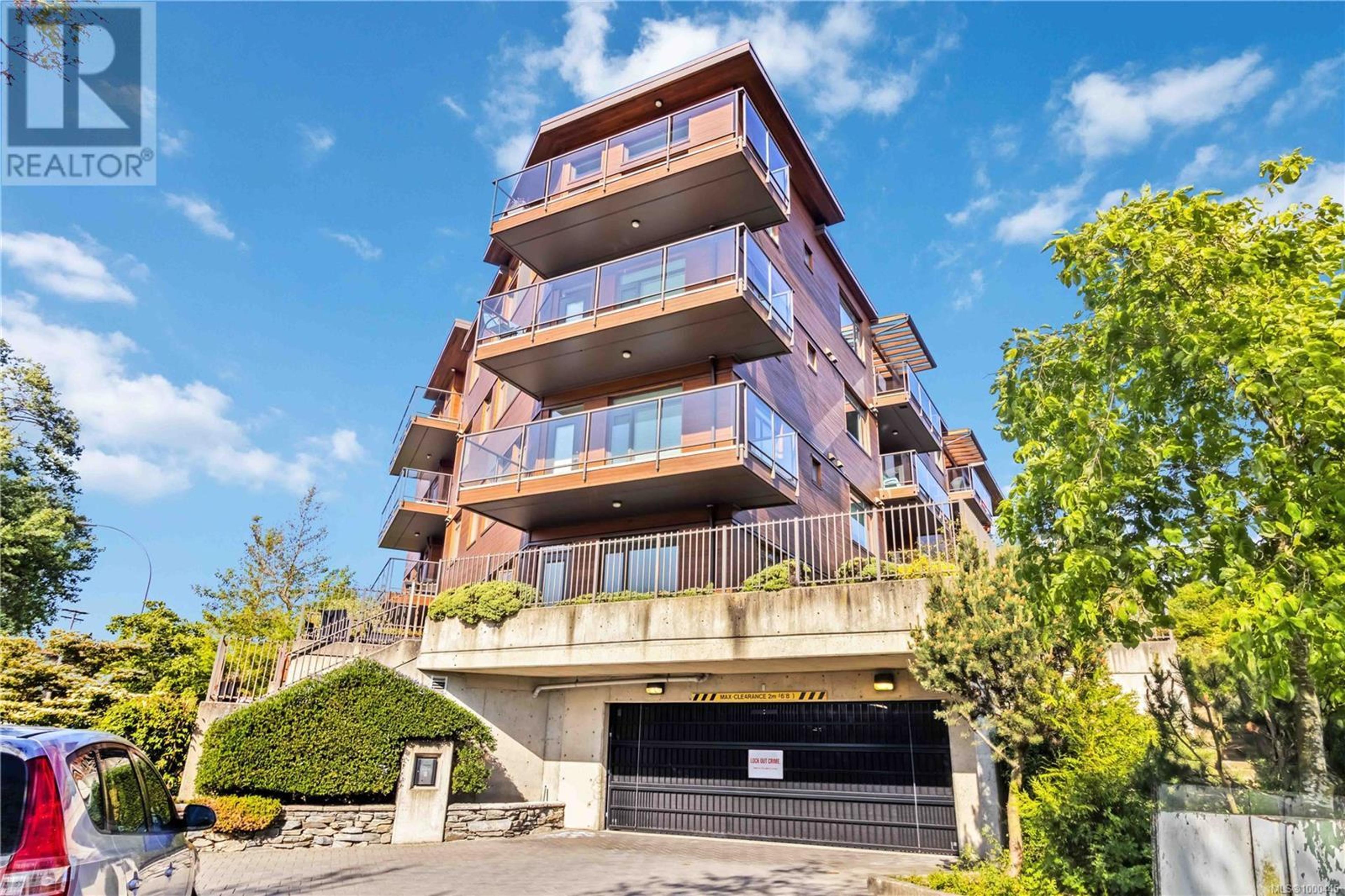 3614 Richmond Rd, Saanich - Exteriors - Full Complex View - Photo 1