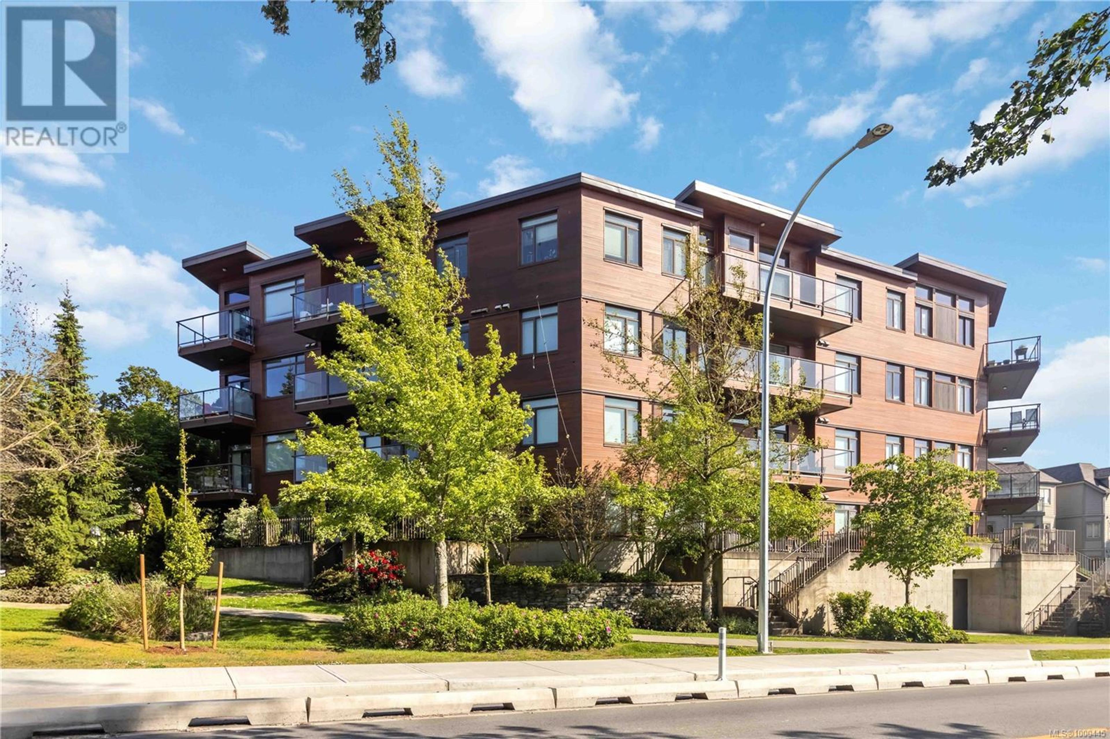 3614 Richmond Rd, Saanich - Exteriors - Full Complex View - Photo 3