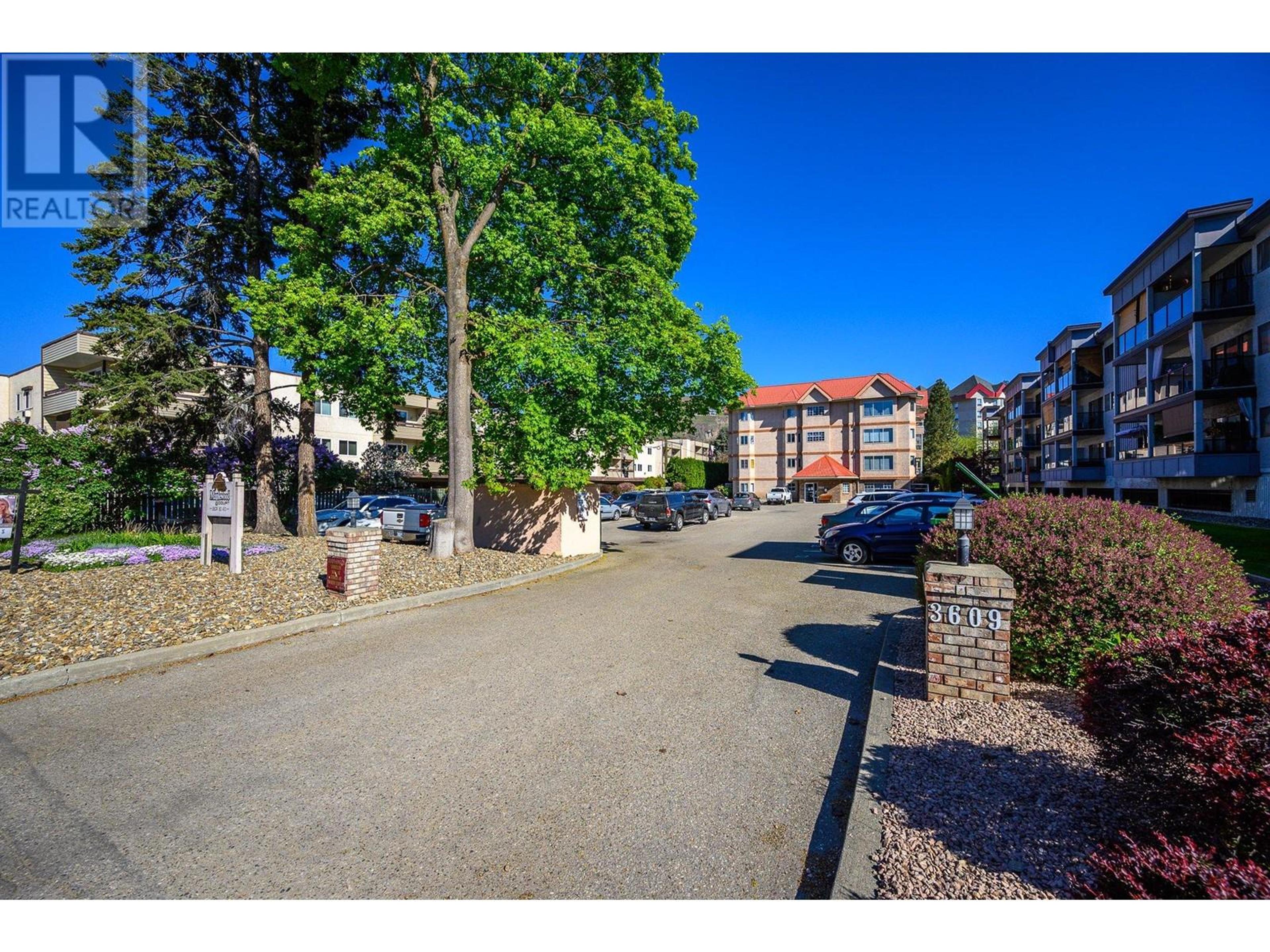 3609 30 Avenue, Vernon - Exteriors - Full Complex View - Photo 5