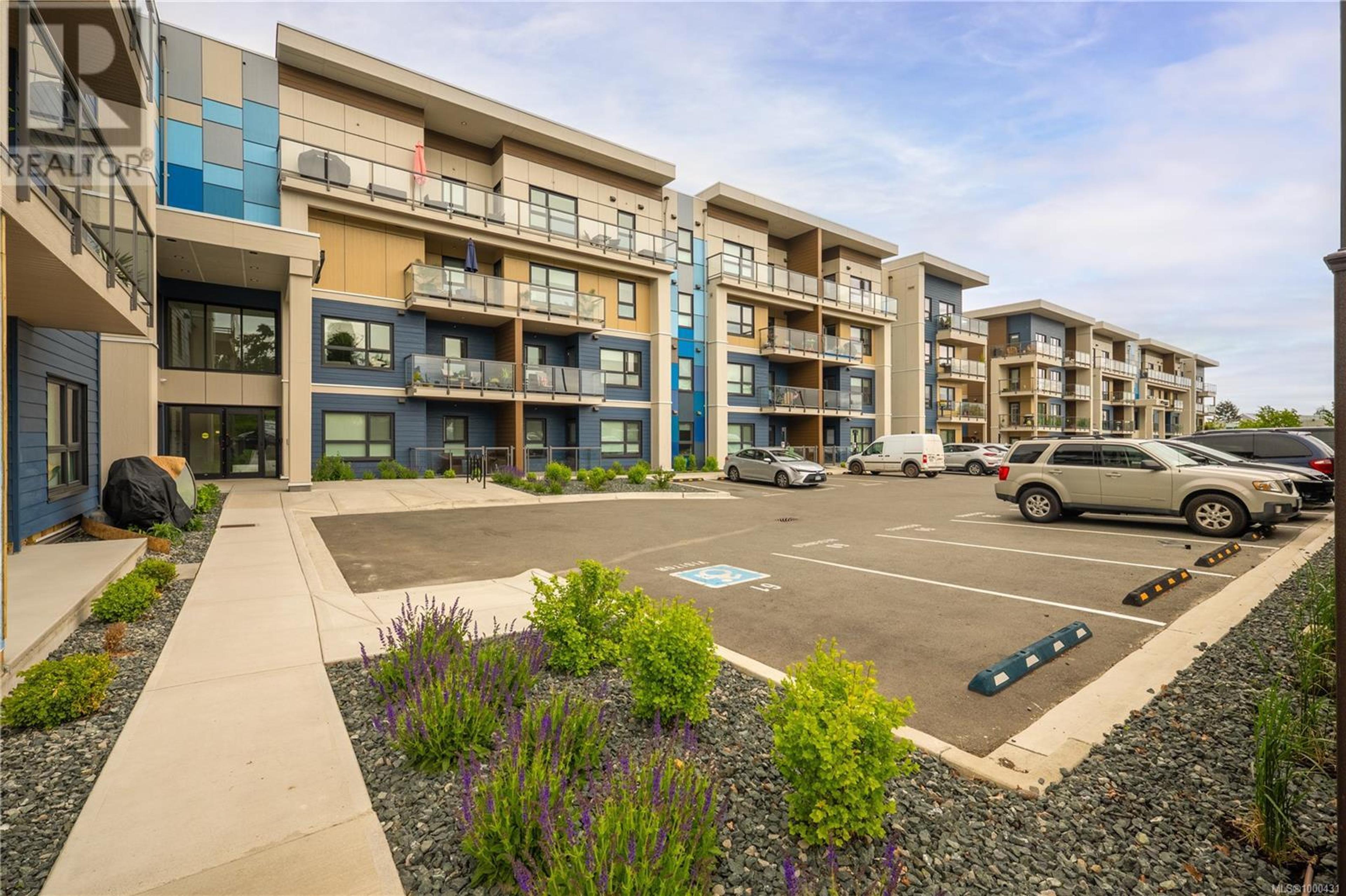 120 Jensen Ave W, Parksville - Exteriors - Full Complex View - Photo 5