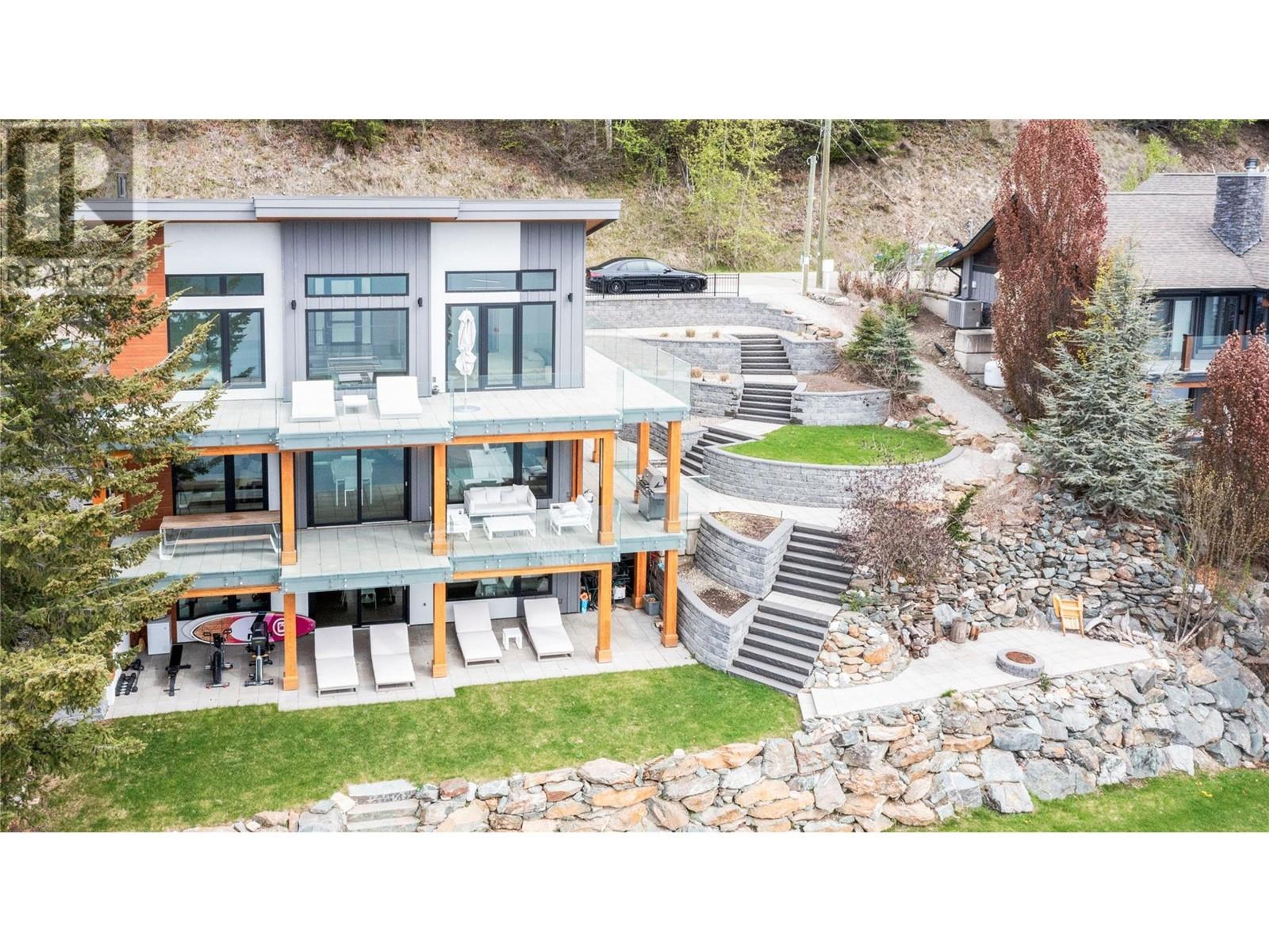 8200 Squilax Anglemont Road, Anglemont - Exteriors - Drone/Aerial View - Photo 7