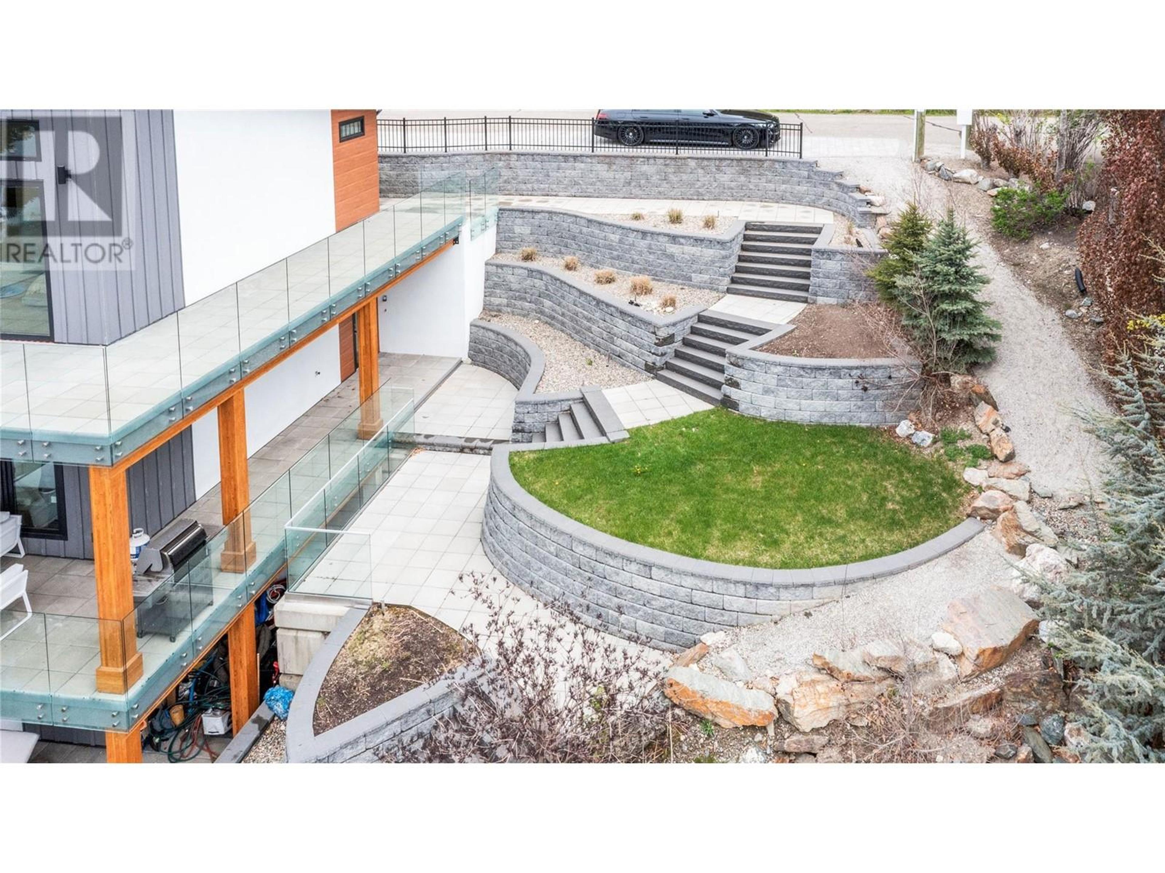 8200 Squilax Anglemont Road, Anglemont - Exteriors - Drone/Aerial View - Photo 6