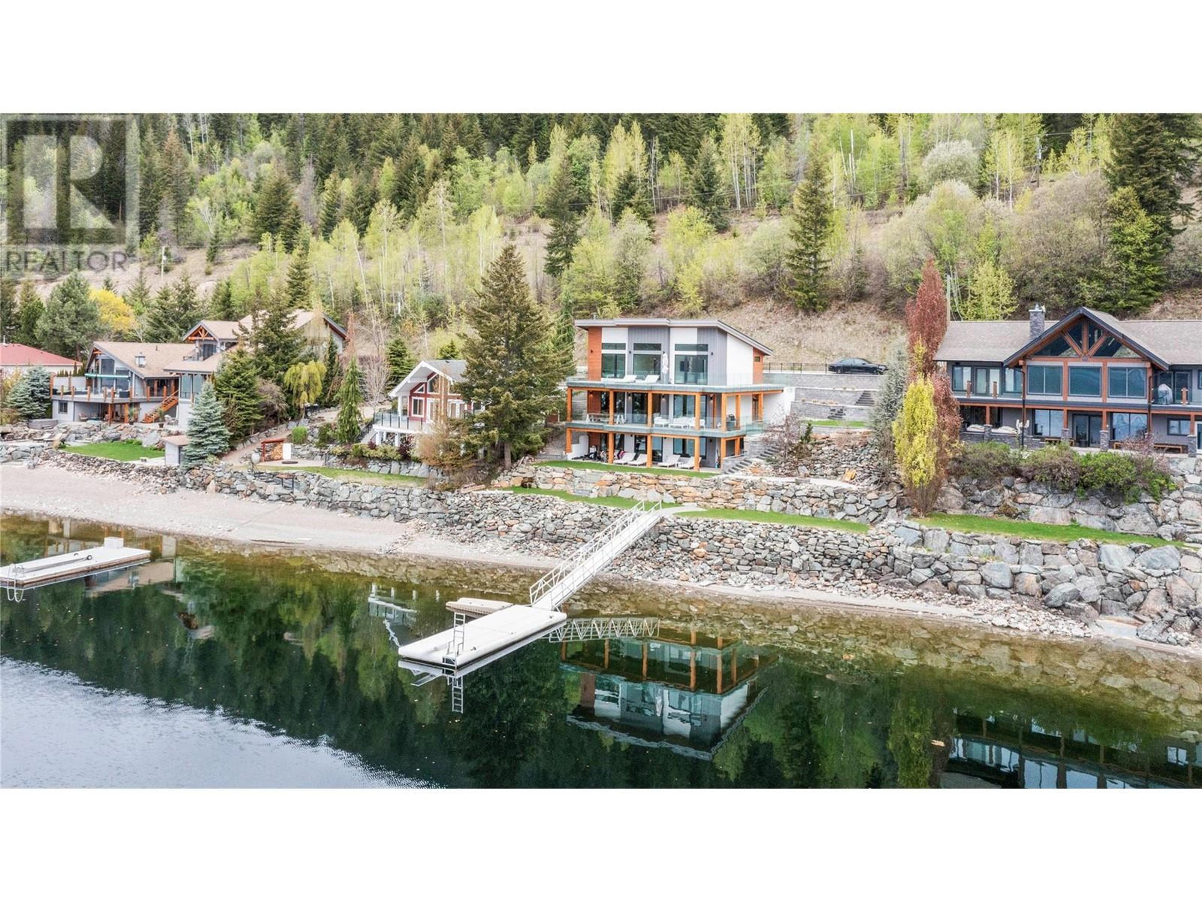 8200 Squilax Anglemont Road, Anglemont - Exteriors - Drone/Aerial View - Photo 12