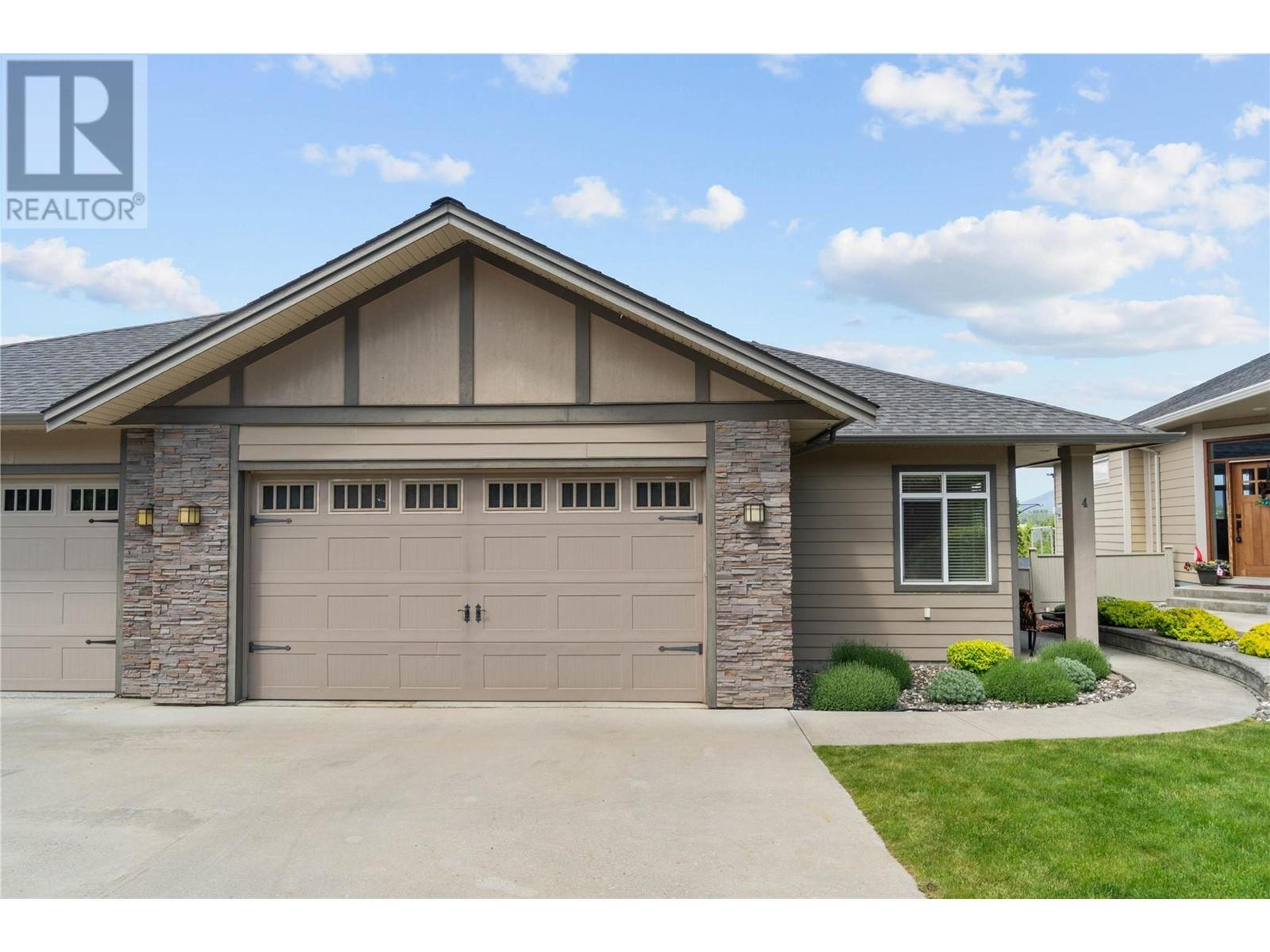 1431 Auto Road SE, Salmon Arm - Exteriors - Photo 1