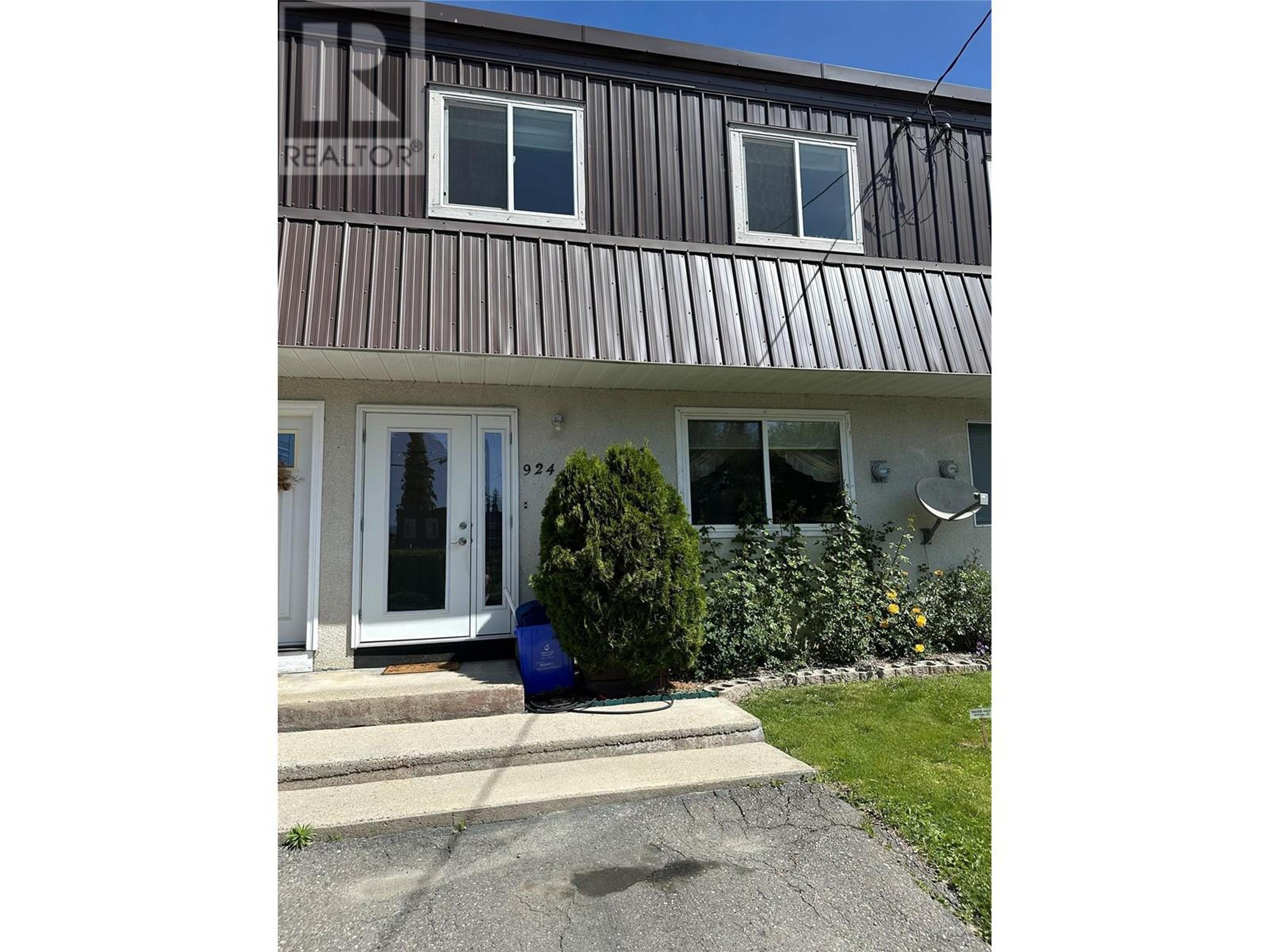 924 Dogwood Street, Creston - Exteriors - Photo 11