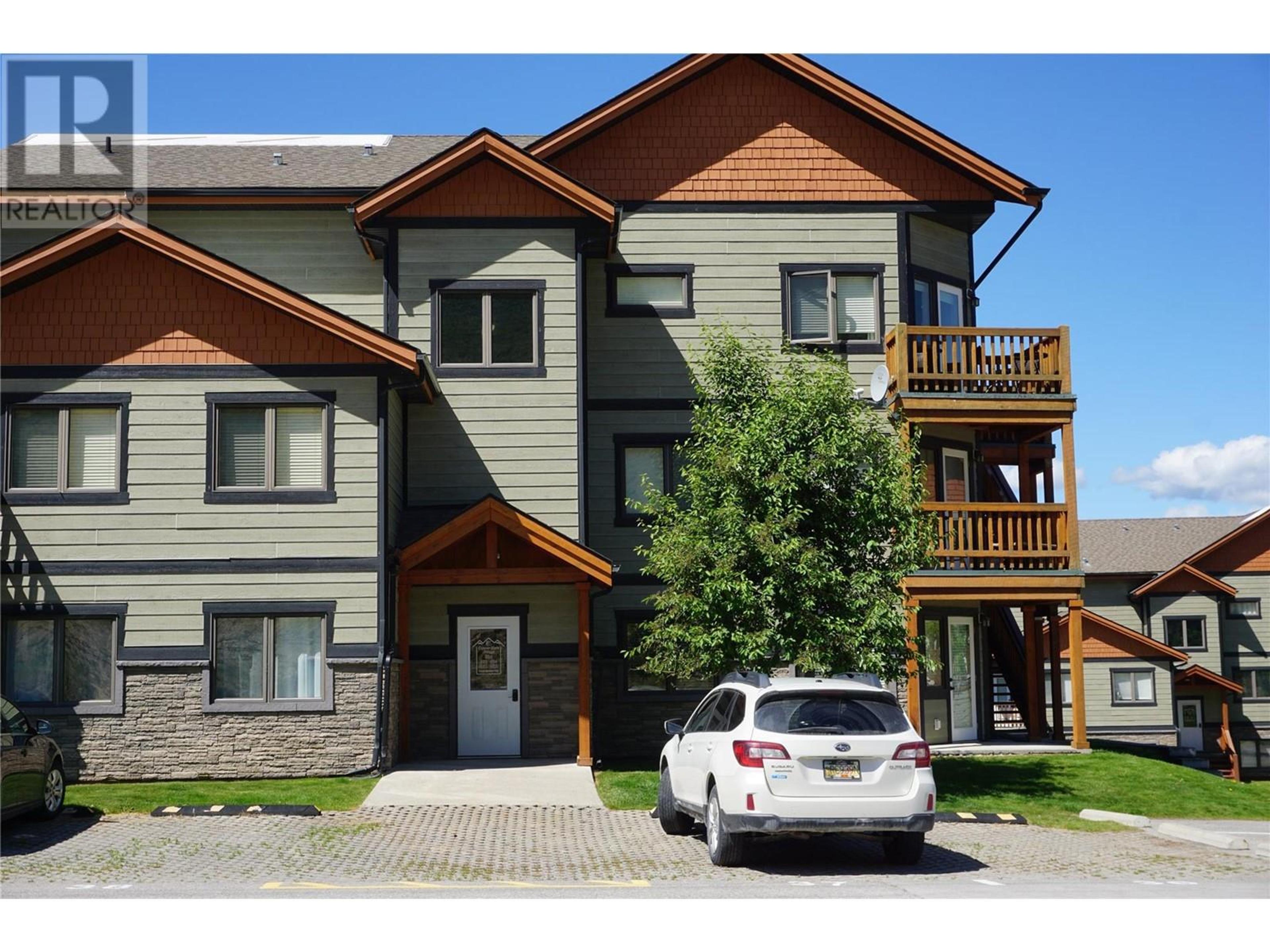 7337 Prospector Avenue, Radium Hot Springs - Exteriors - Photo 2