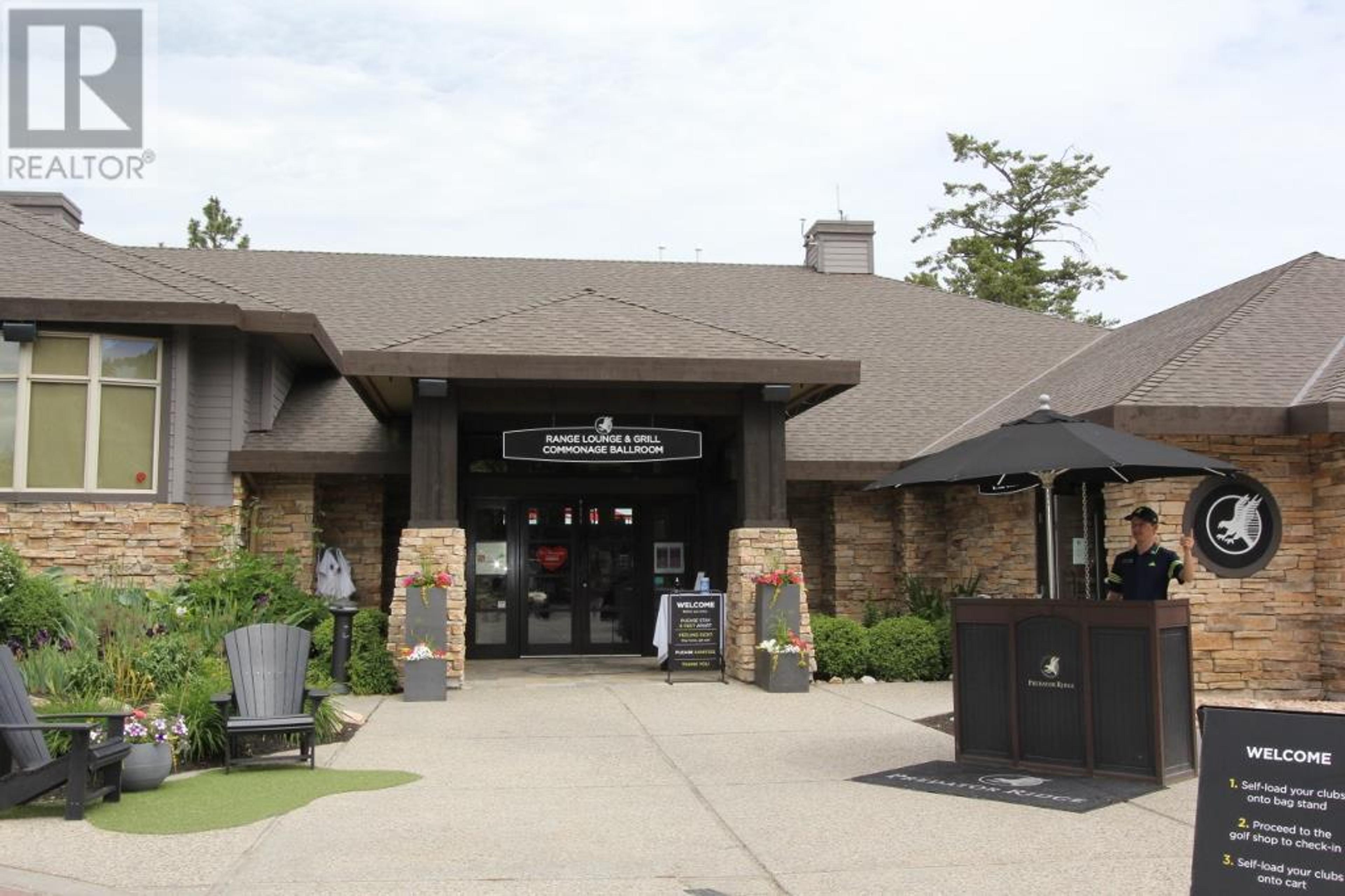 27 Birdie Lake Drive, Vernon - Exteriors - Photo 9