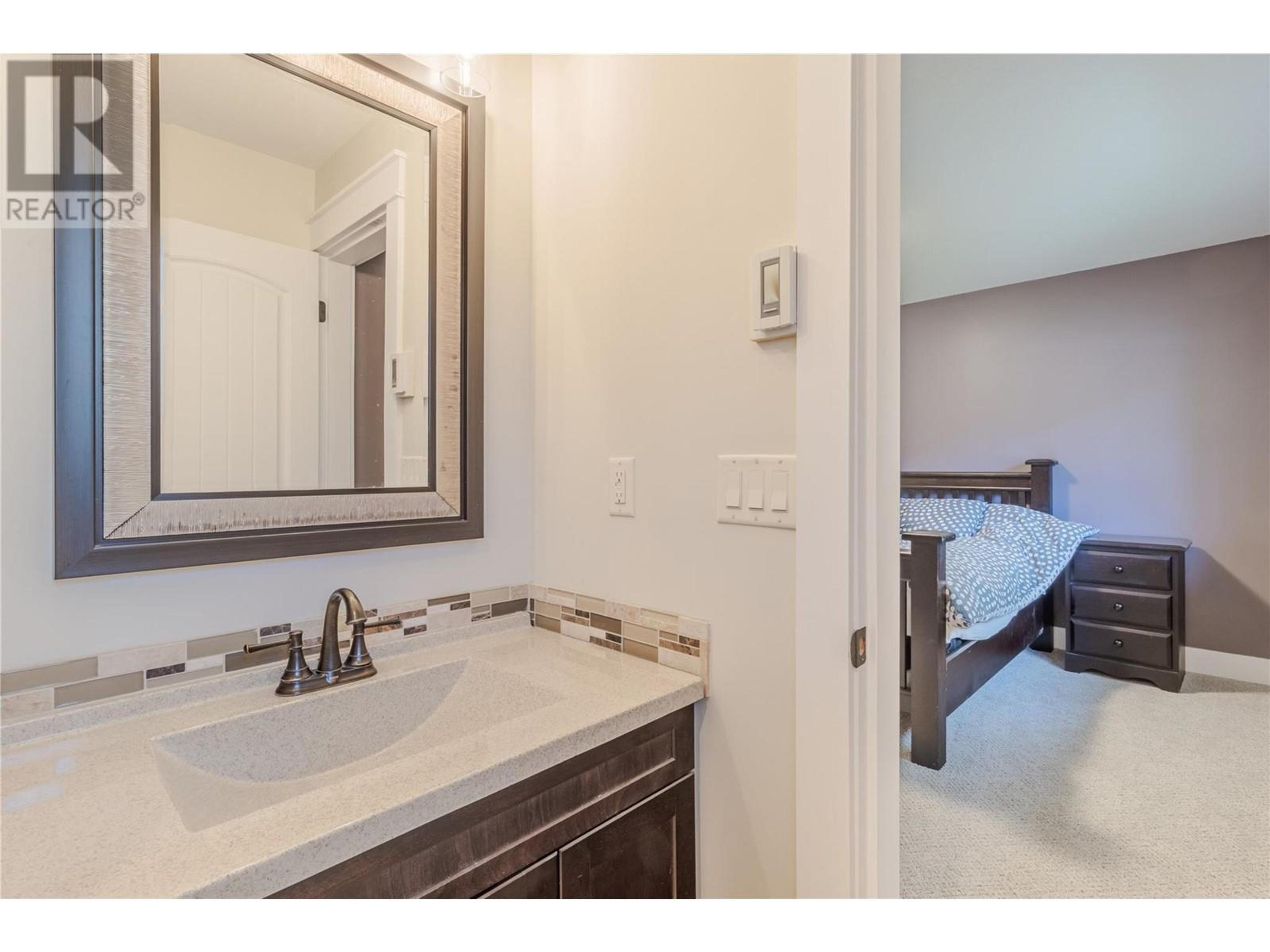 11885 MIDDLETON ROAD - Image 18