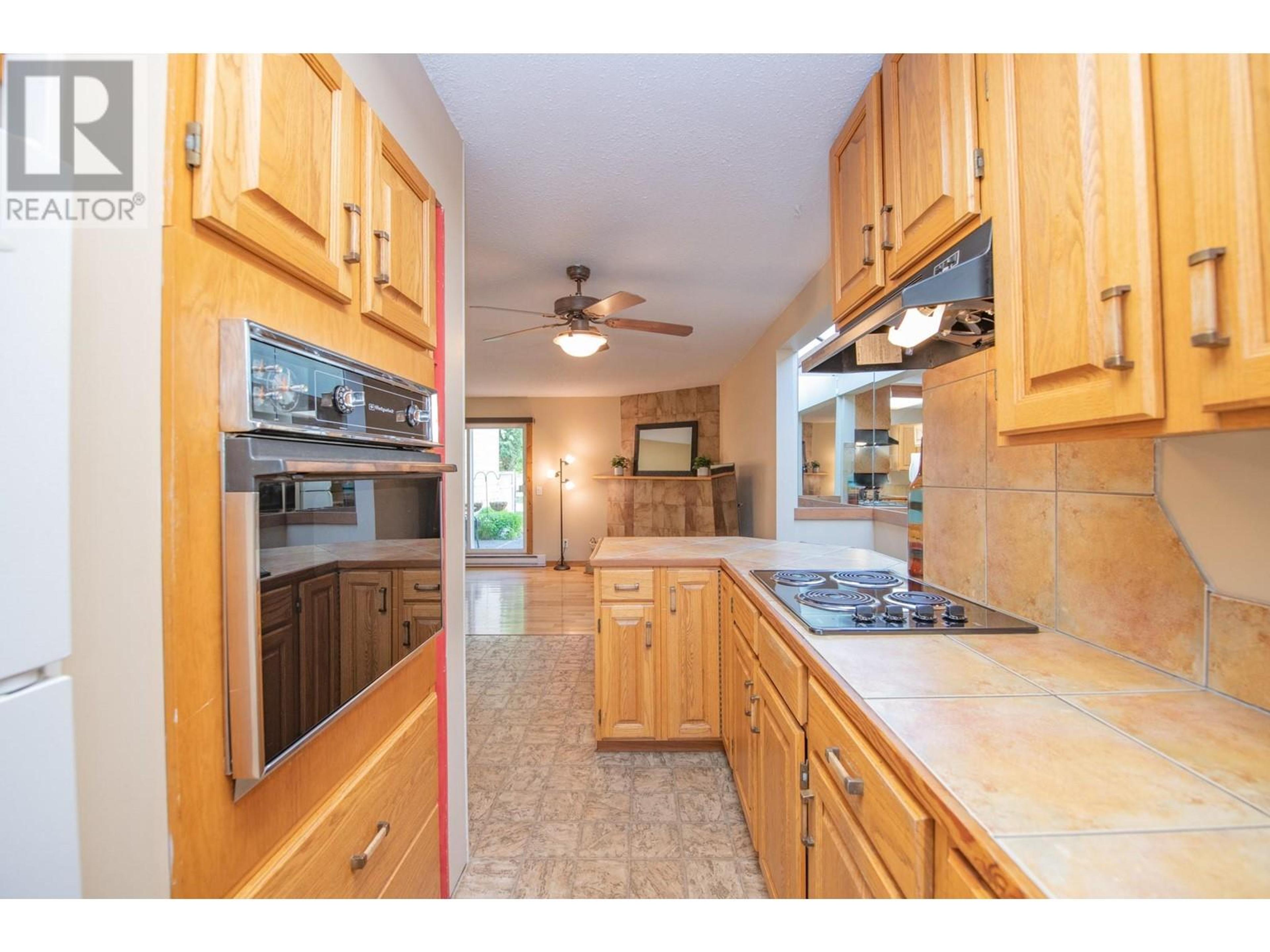 #8 5300 25 AVENUE - Image 13