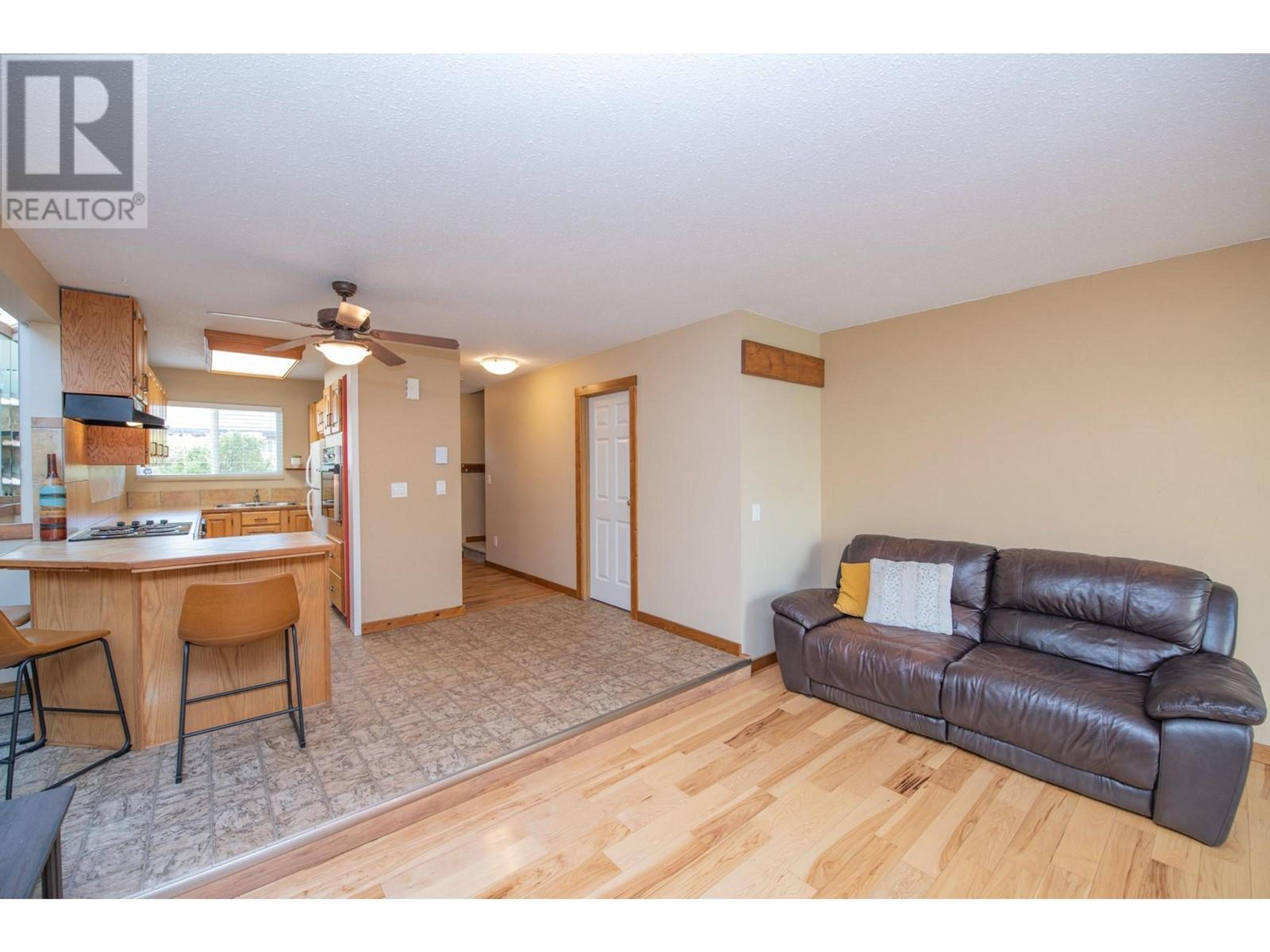 #8 5300 25 AVENUE - Image 7