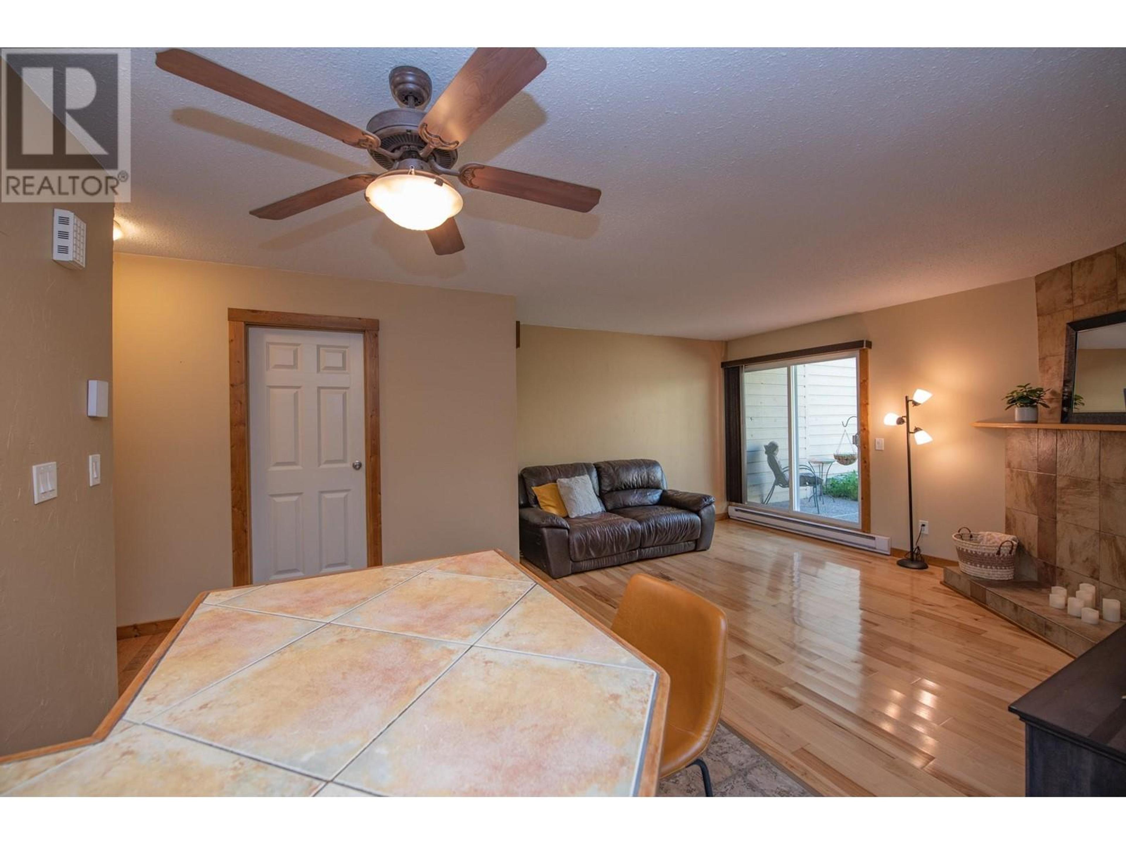 #8 5300 25 AVENUE - Image 12