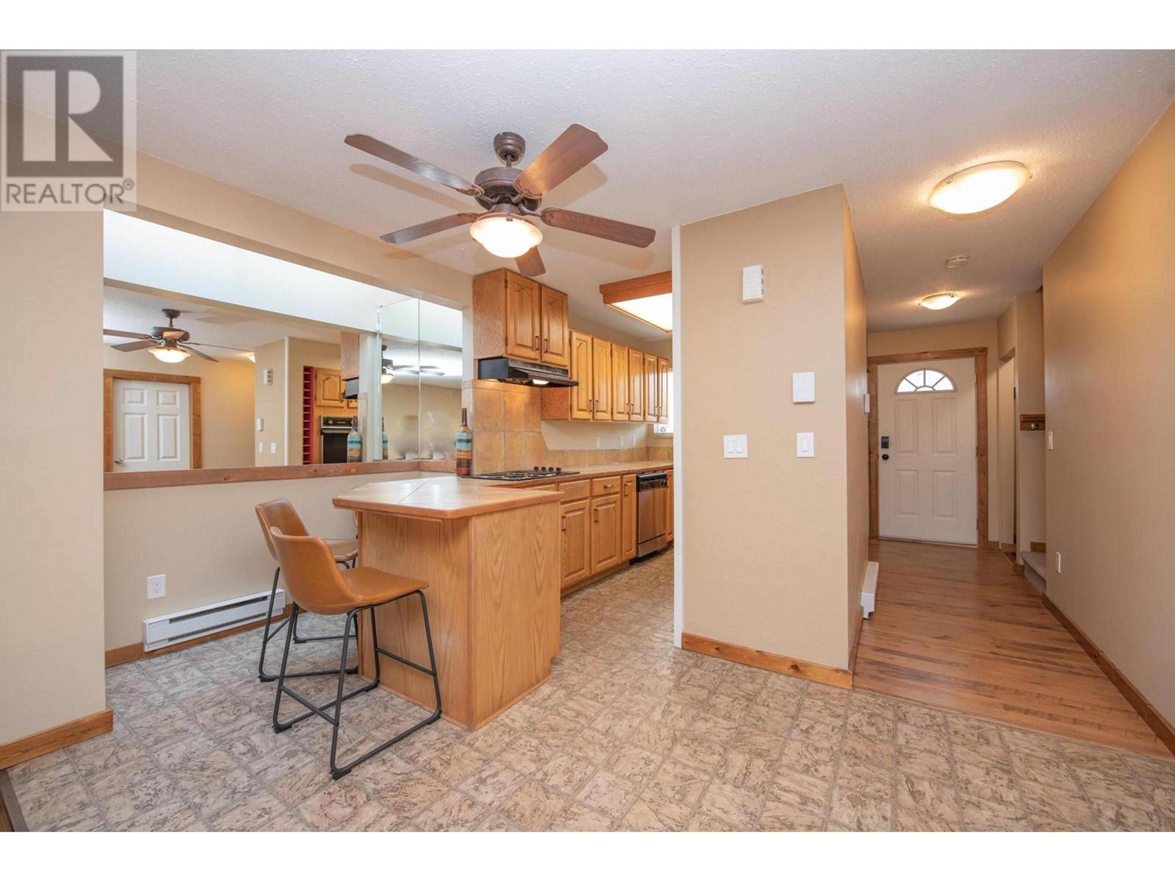 #8 5300 25 AVENUE - Image 9