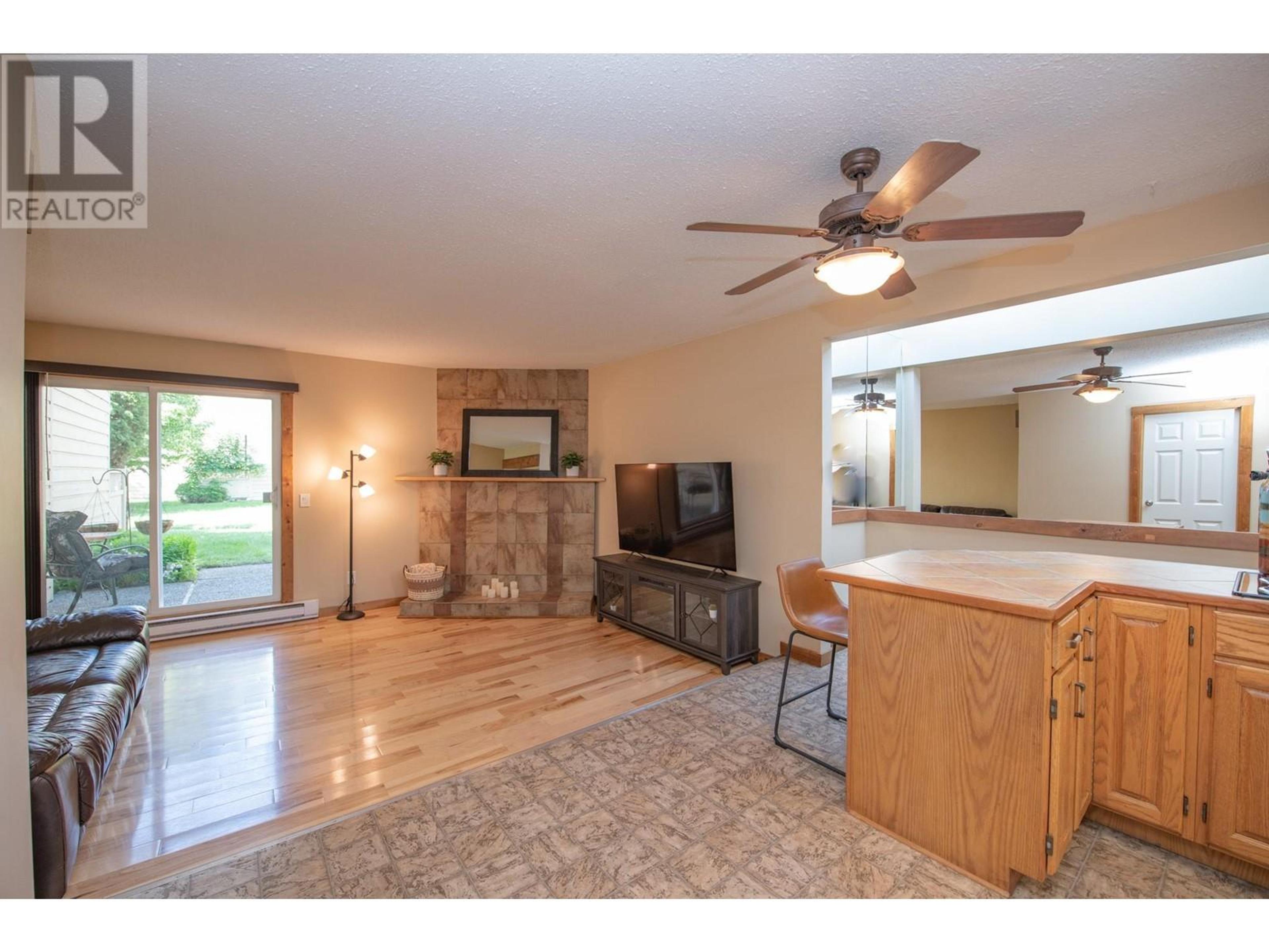 #8 5300 25 AVENUE - Image 8