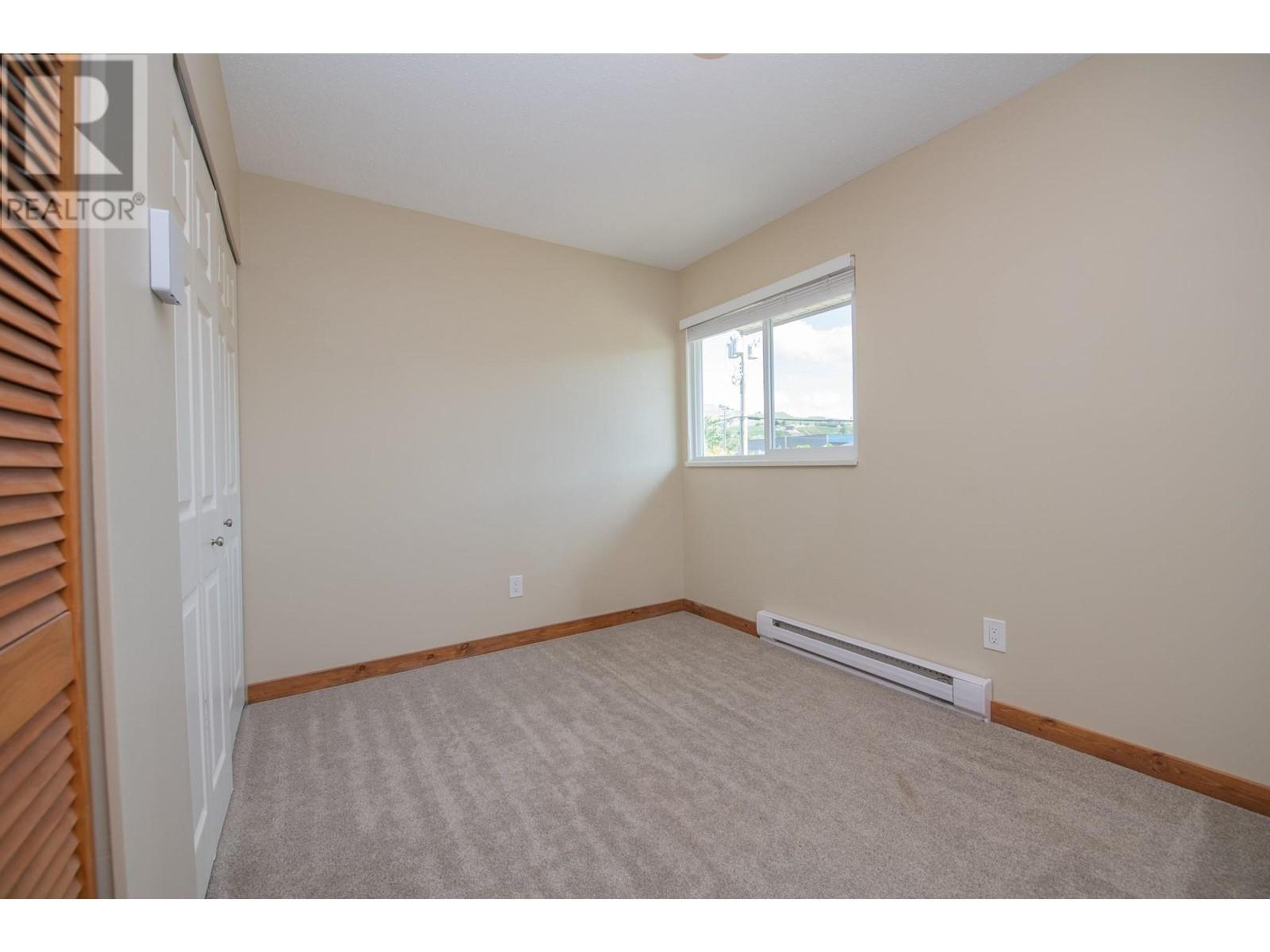 #8 5300 25 AVENUE - Image 36