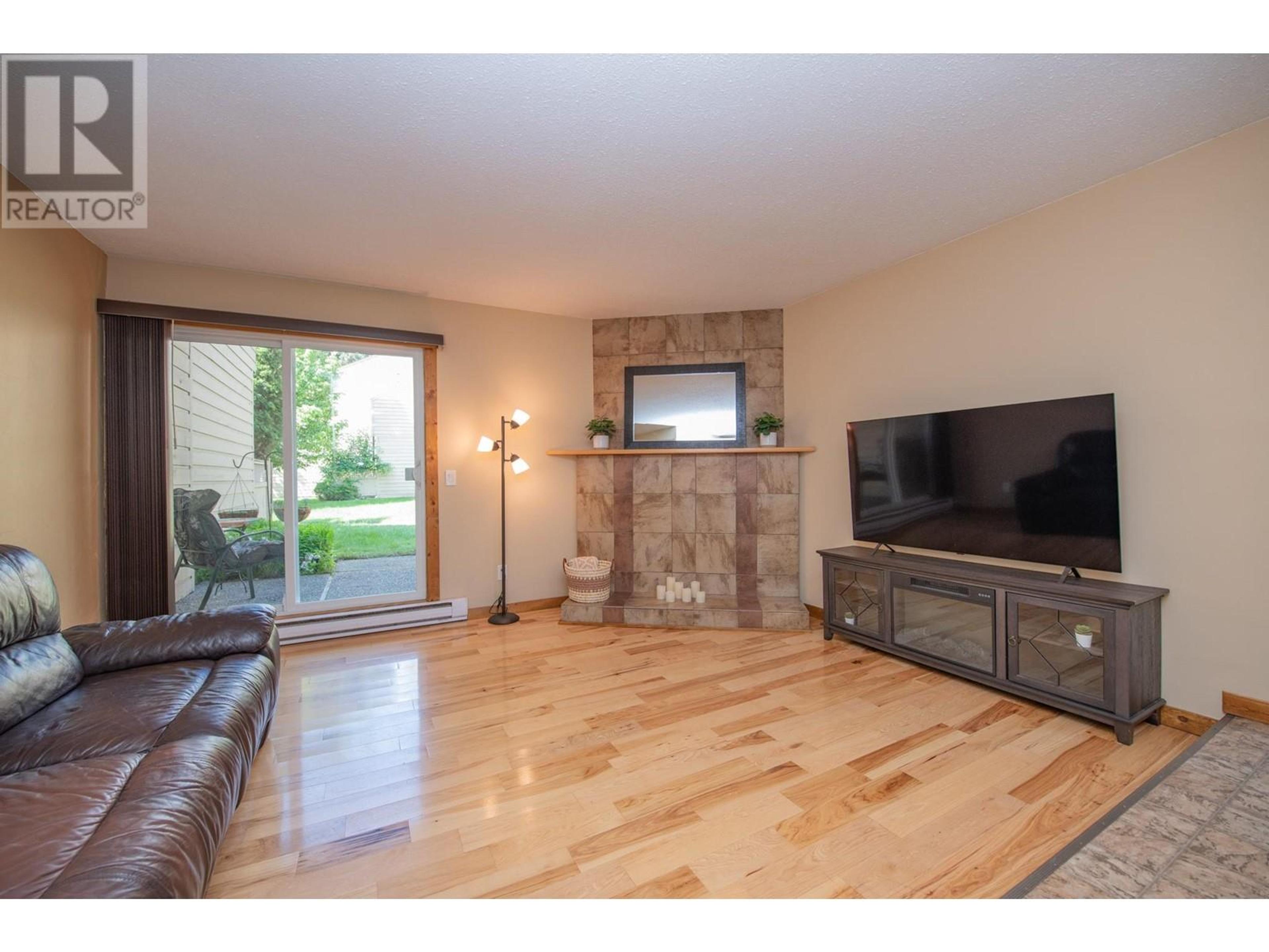 #8 5300 25 AVENUE - Image 18
