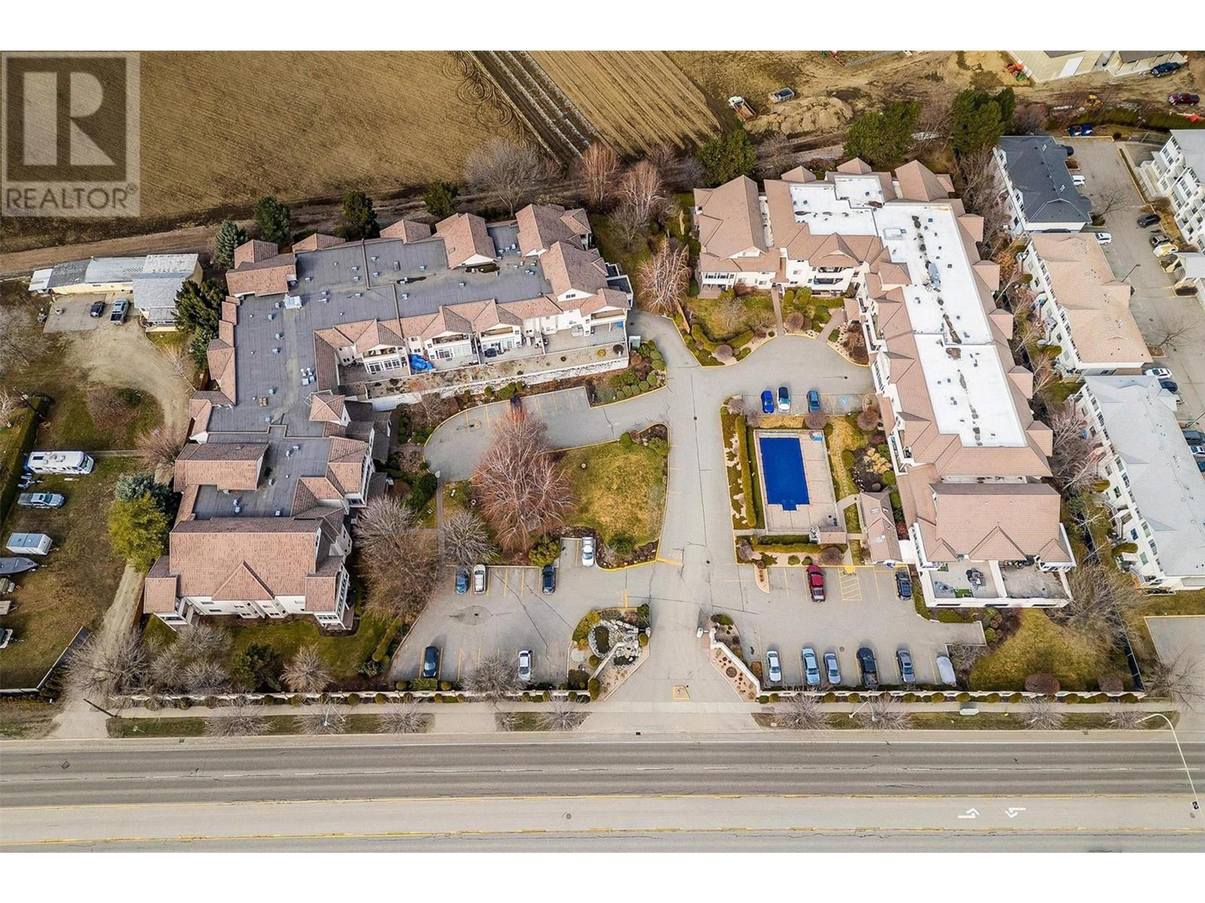 2300 Benvoulin Road, Kelowna - Exteriors - Full Complex View, Drone/Aerial View - Photo 4