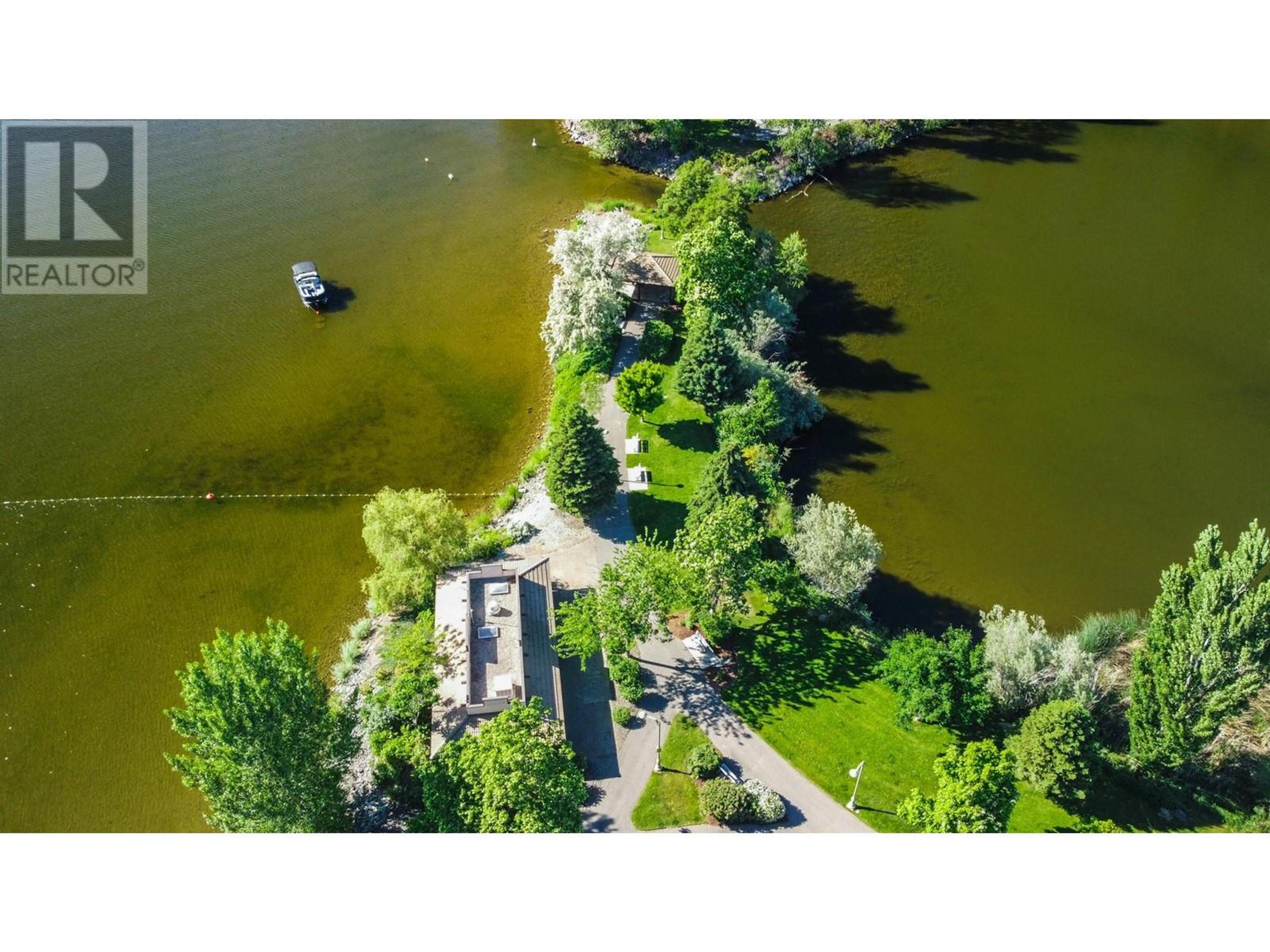 6801 Cottonwood Drive, Osoyoos - Exteriors - Drone/Aerial View, Full Complex View - Photo 3