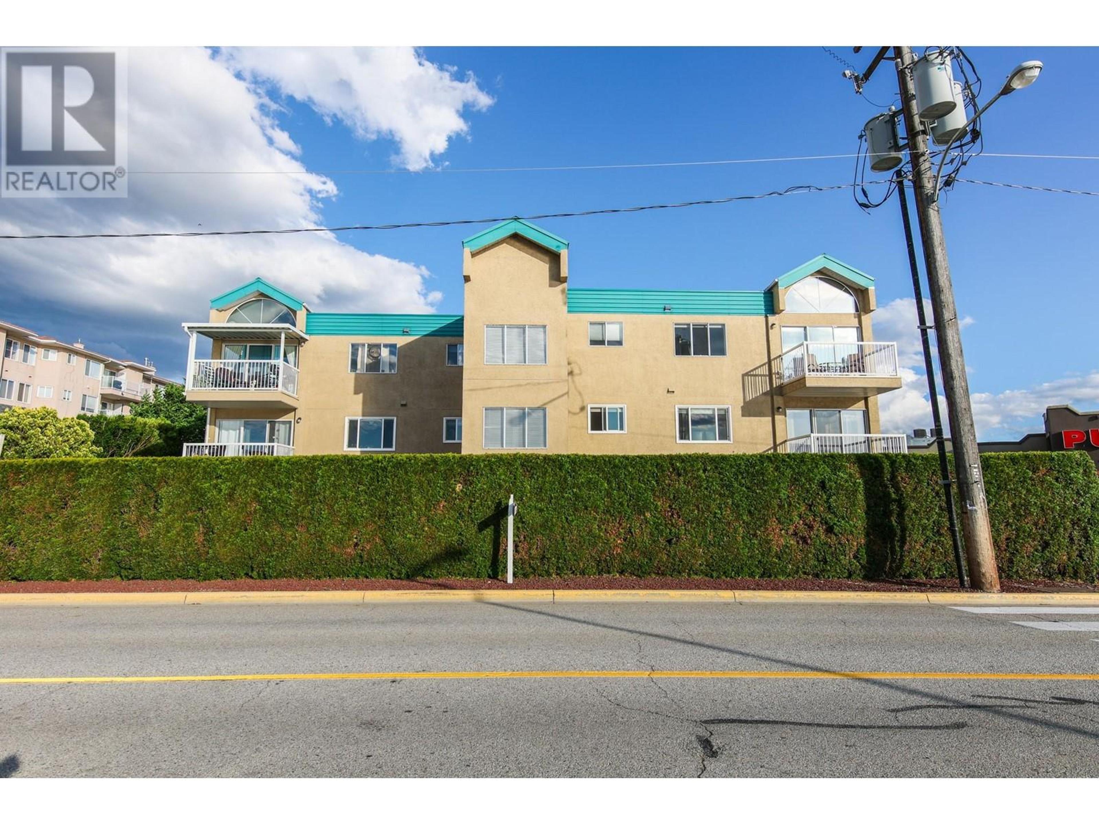 6801 Cottonwood Drive, Osoyoos - Exteriors - Photo 8