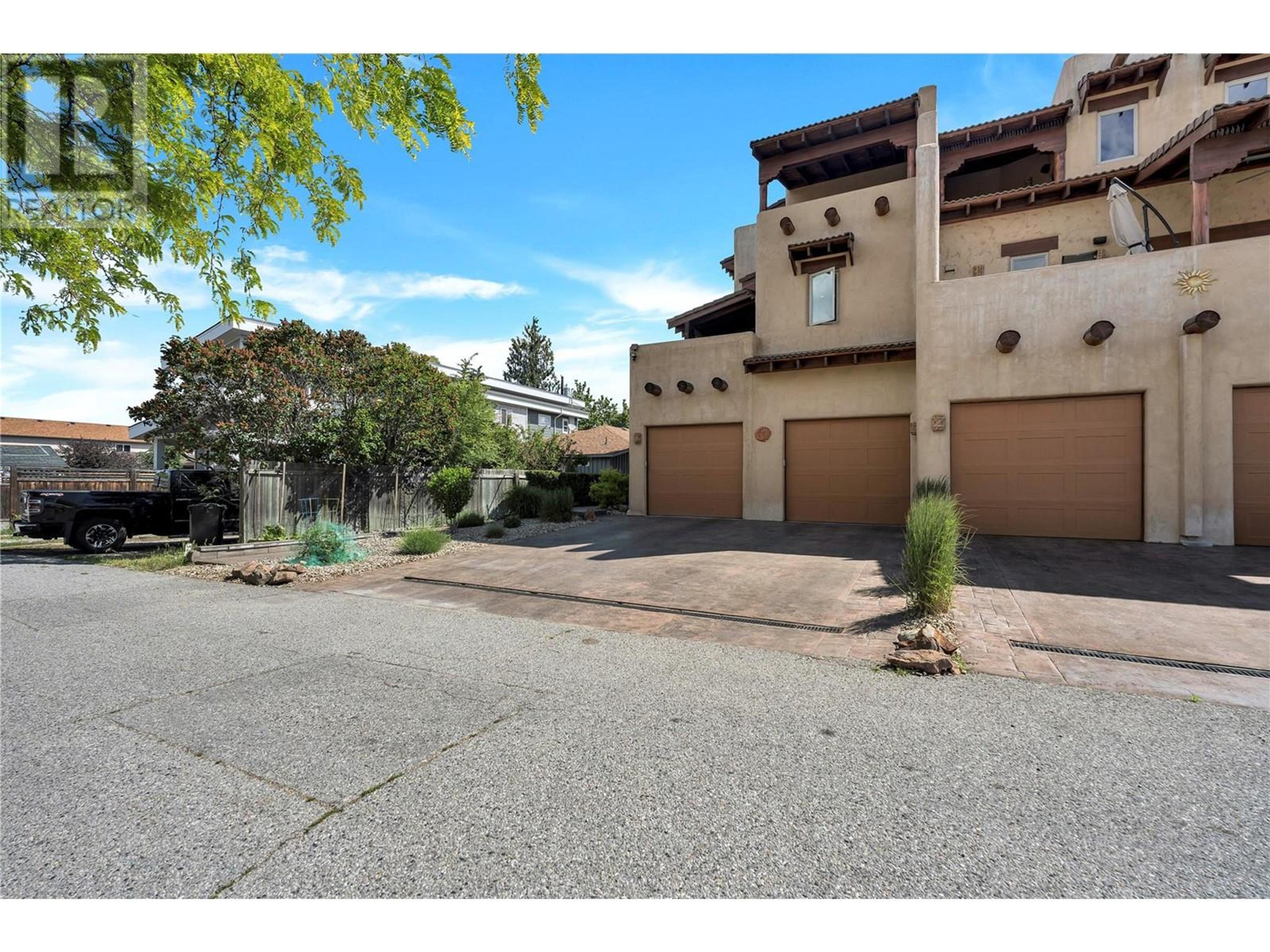 483 Maurice Street, Penticton - Exteriors - Full Complex View - Photo 1