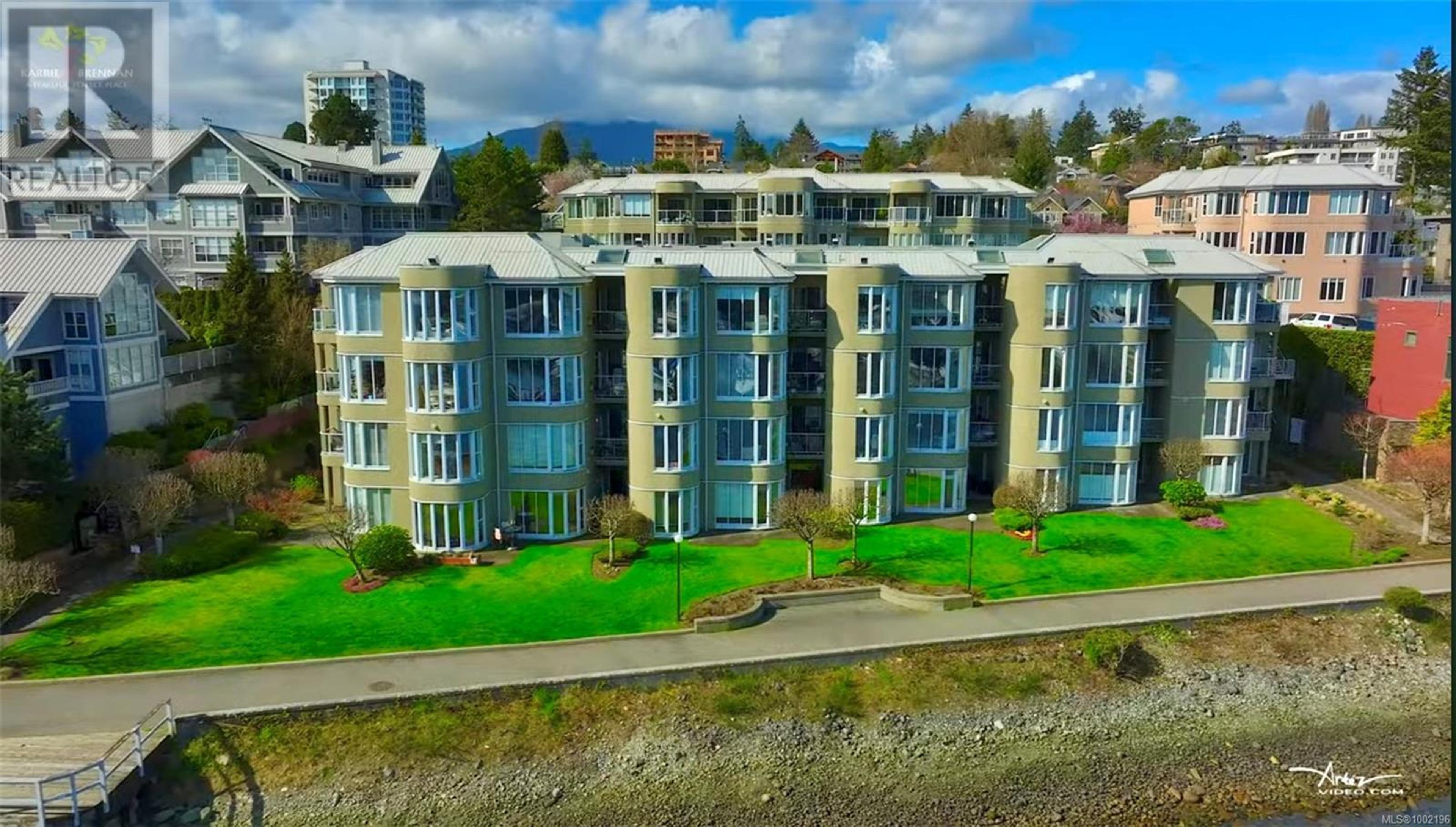 566 Stewart Ave, Nanaimo - Exteriors - Full Complex View - Photo 2