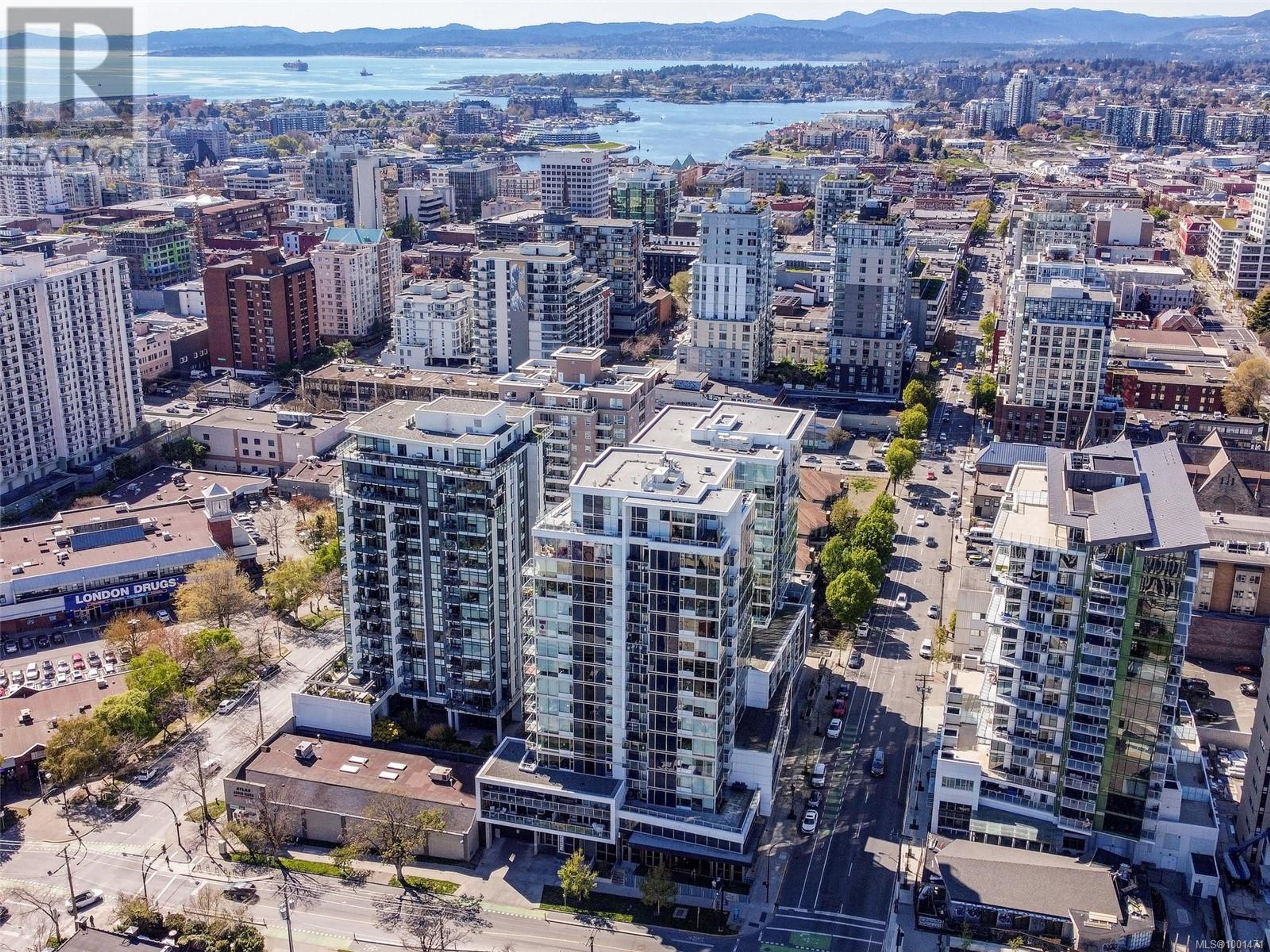 989 Johnson St, Victoria - Exteriors - Full Complex View, Drone/Aerial View - Photo 7