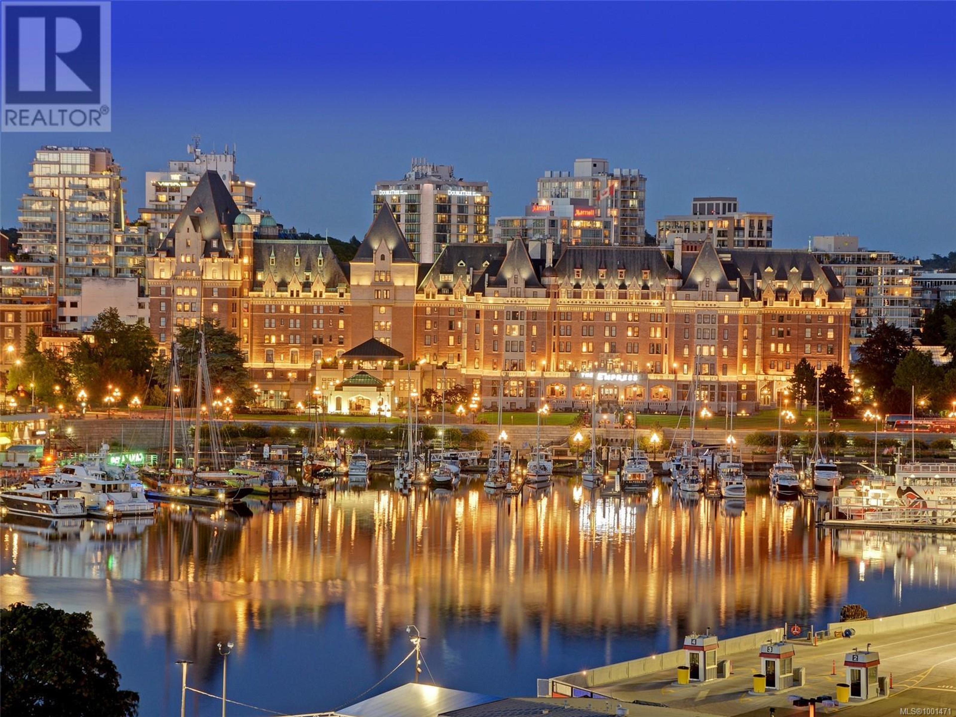 989 Johnson St, Victoria - Exteriors - Full Complex View - Photo 10