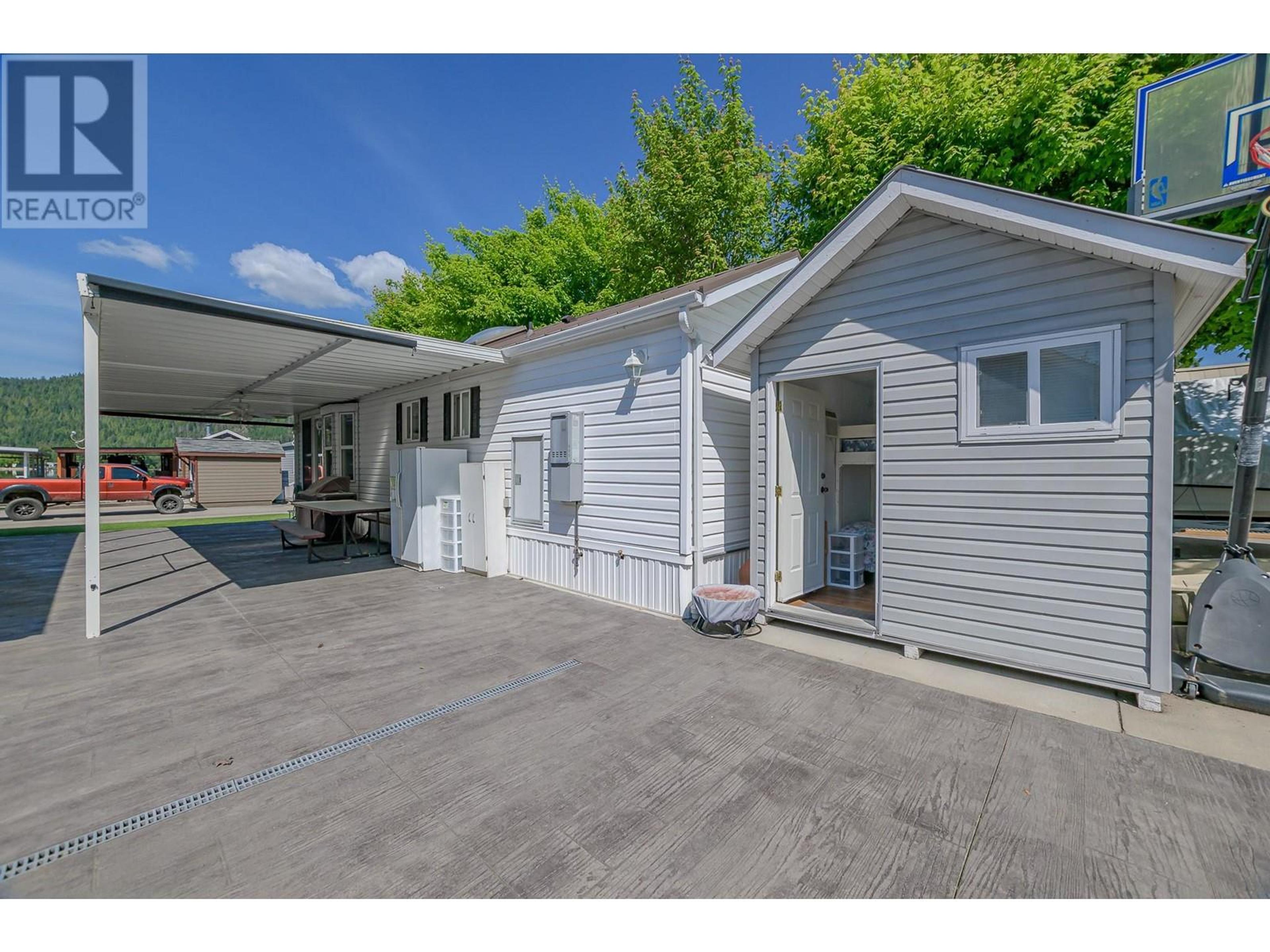 8216 97A Highway, Mara - Exteriors - Photo 2