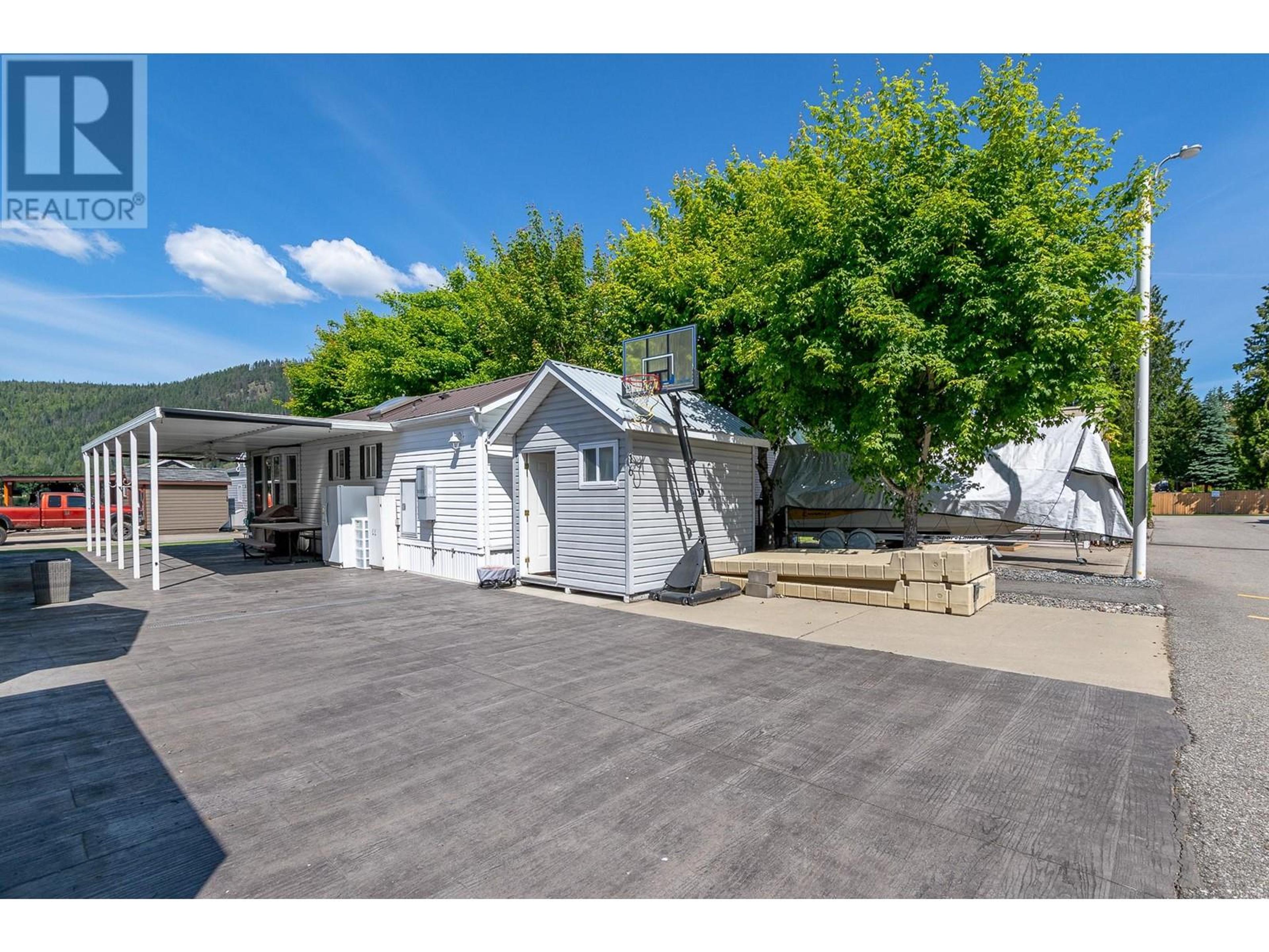 8216 97A Highway, Mara - Exteriors - Photo 4