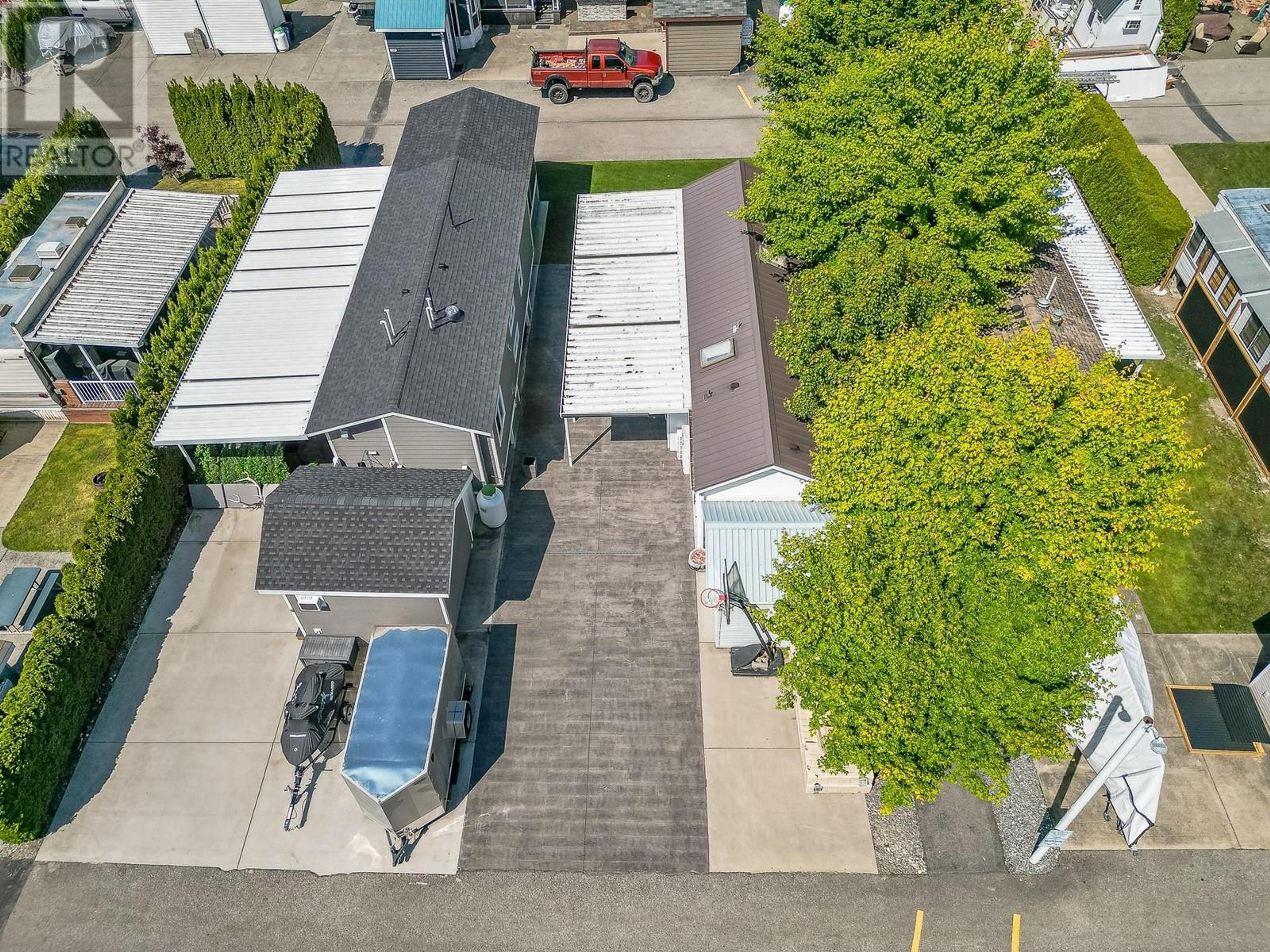 8216 97A Highway, Mara - Exteriors - Full Complex View, Drone/Aerial View - Photo 6