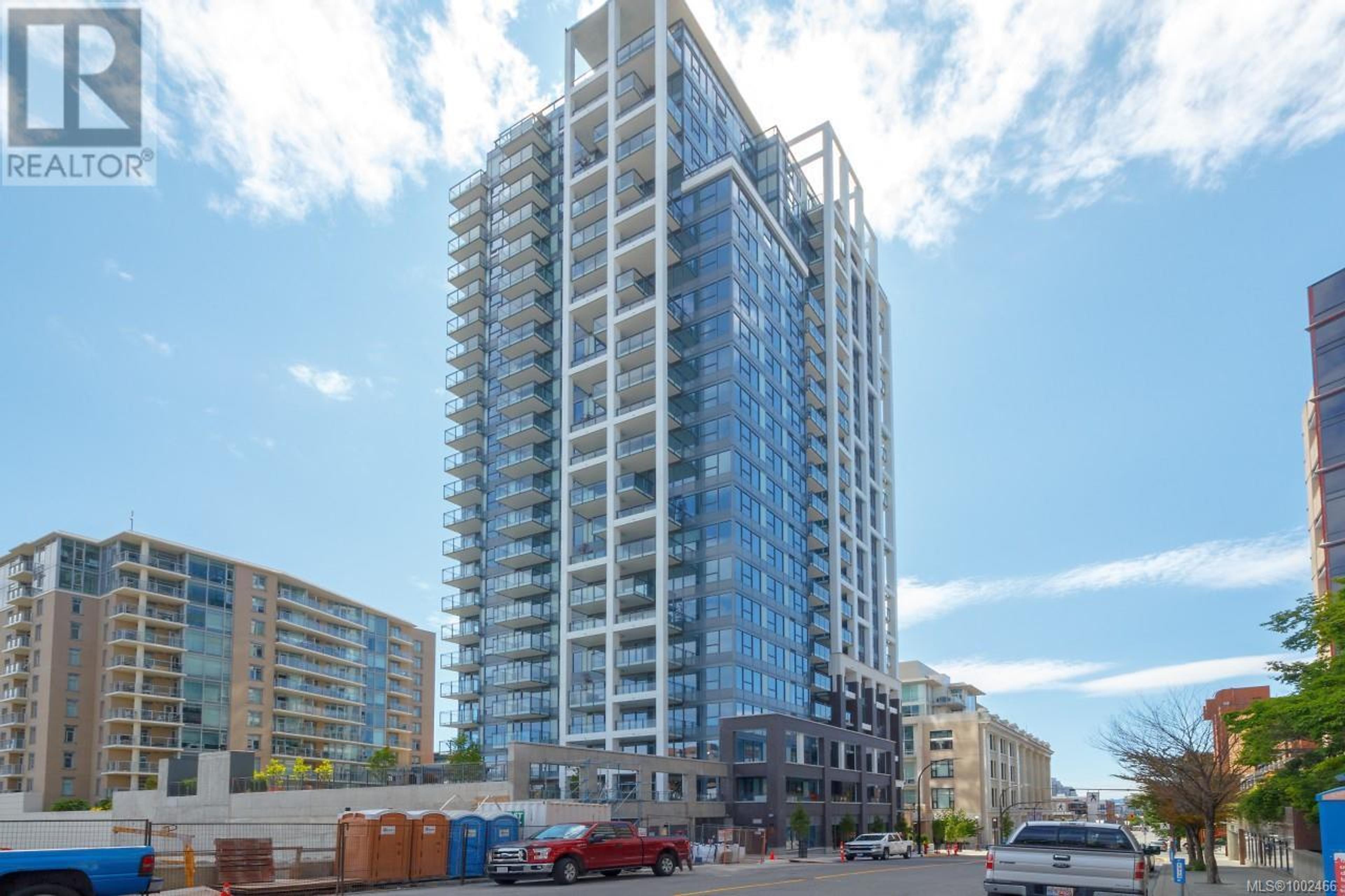 777 Herald St, Victoria - Exteriors - Photo 1