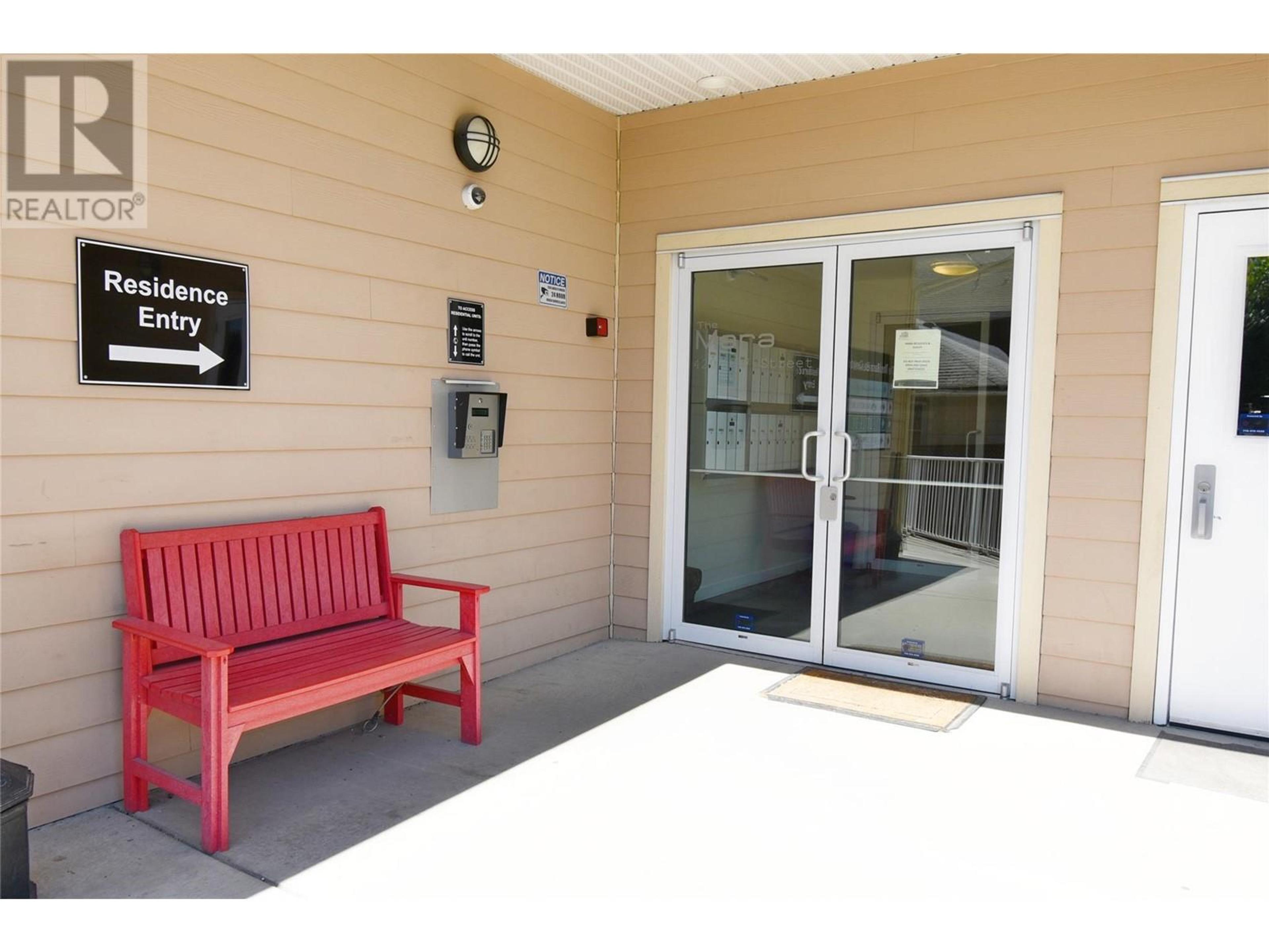 4205 27 Street, Vernon - Exteriors - Photo 2