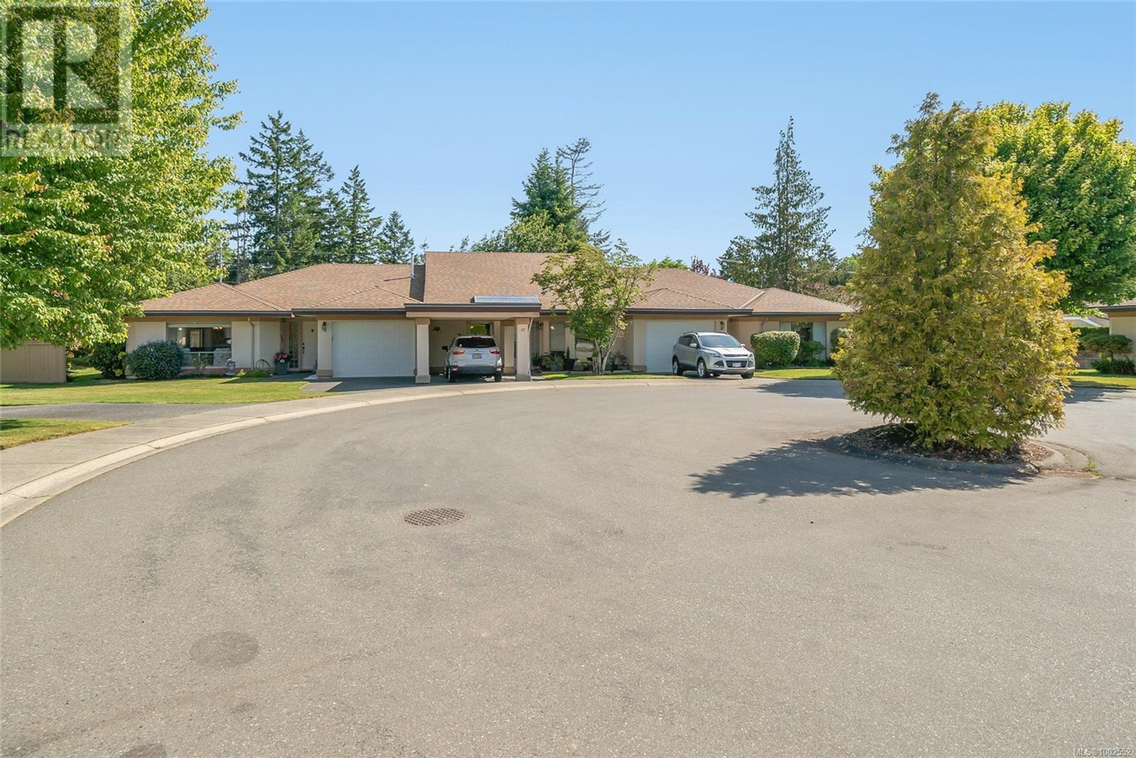 310 Pym St N, Parksville - Exteriors - Full Complex View - Photo 1