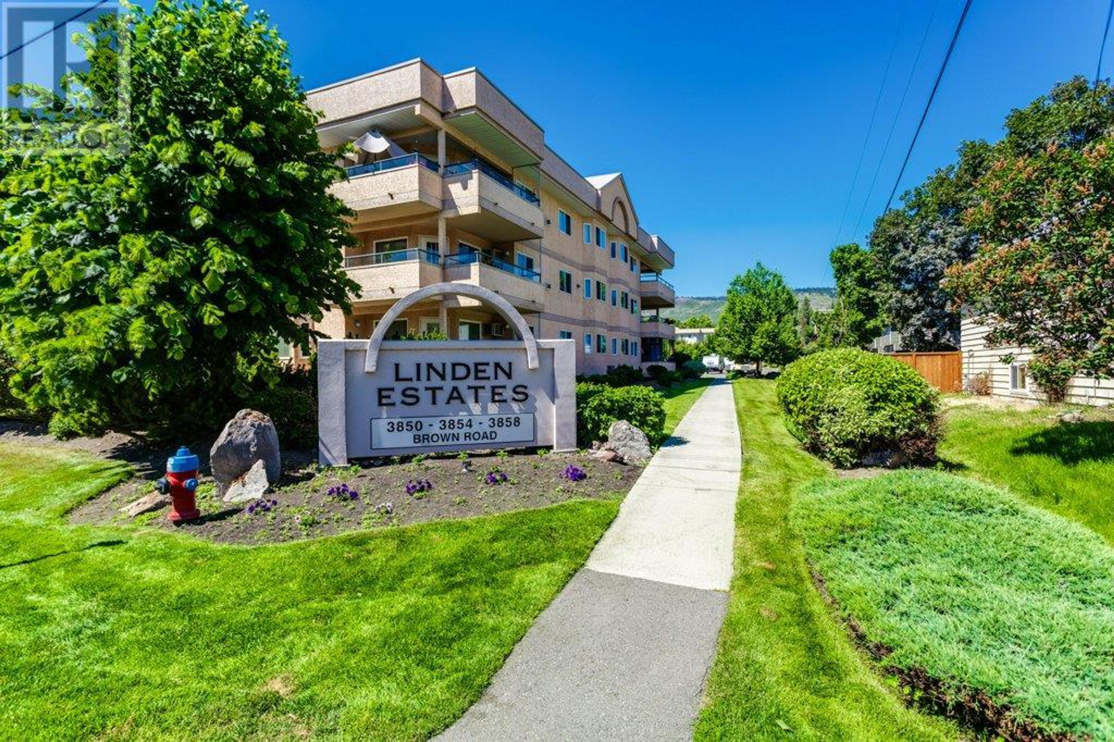 3854 Brown Road, West Kelowna - Exteriors - Photo 4