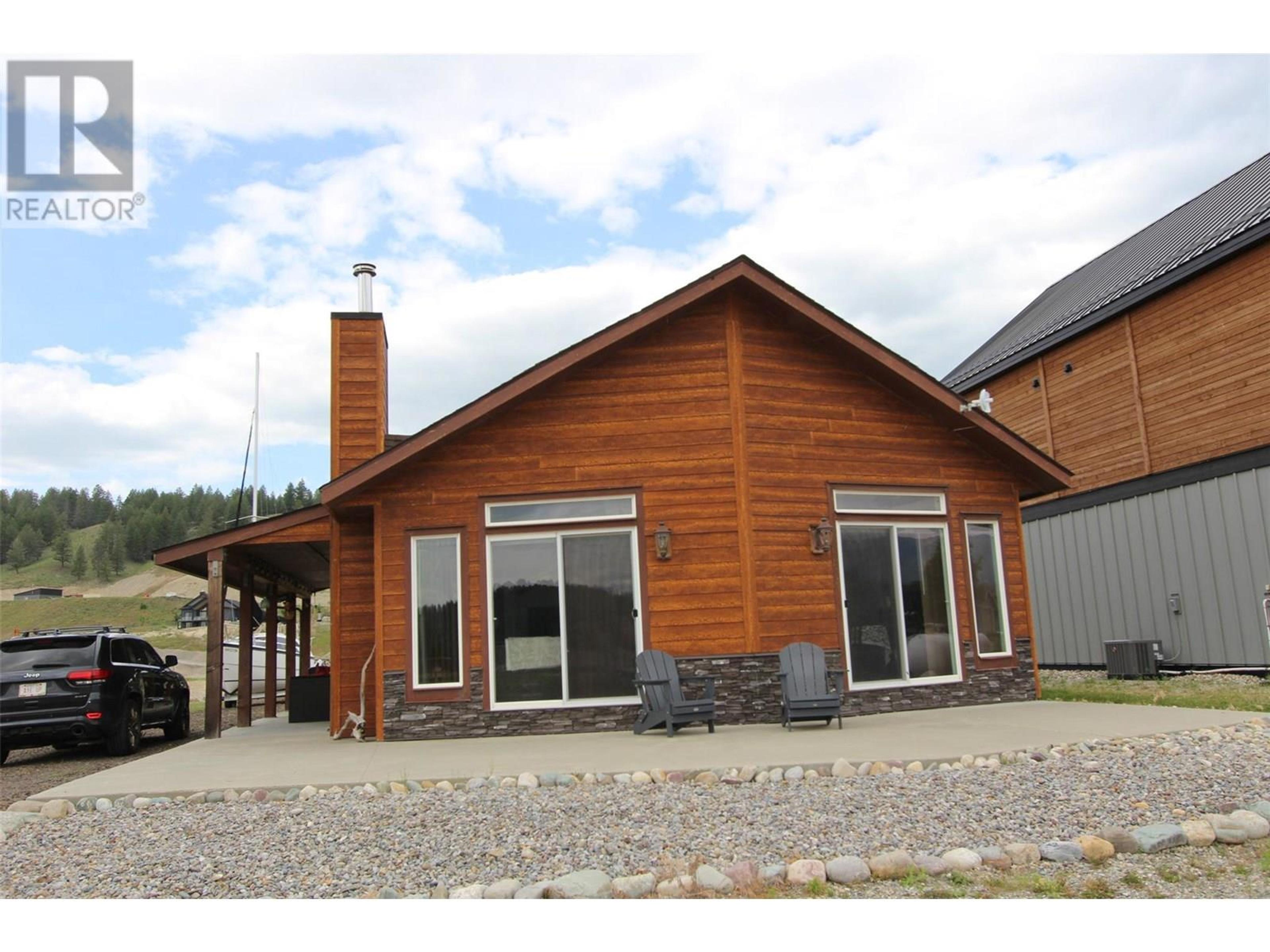 1643 Koocanusa Lake Drive, Lake Koocanusa - Exteriors - Photo 2