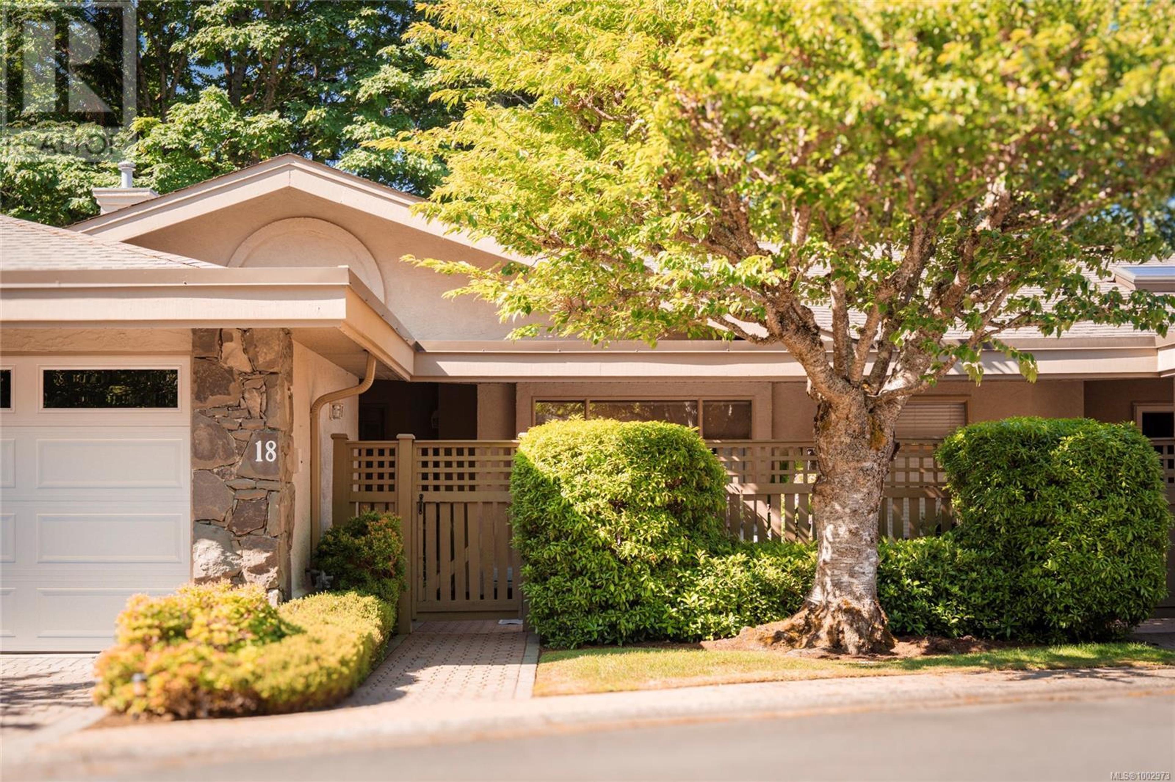 4991 Bella Vista Cres, Nanaimo - Exteriors - Photo 1