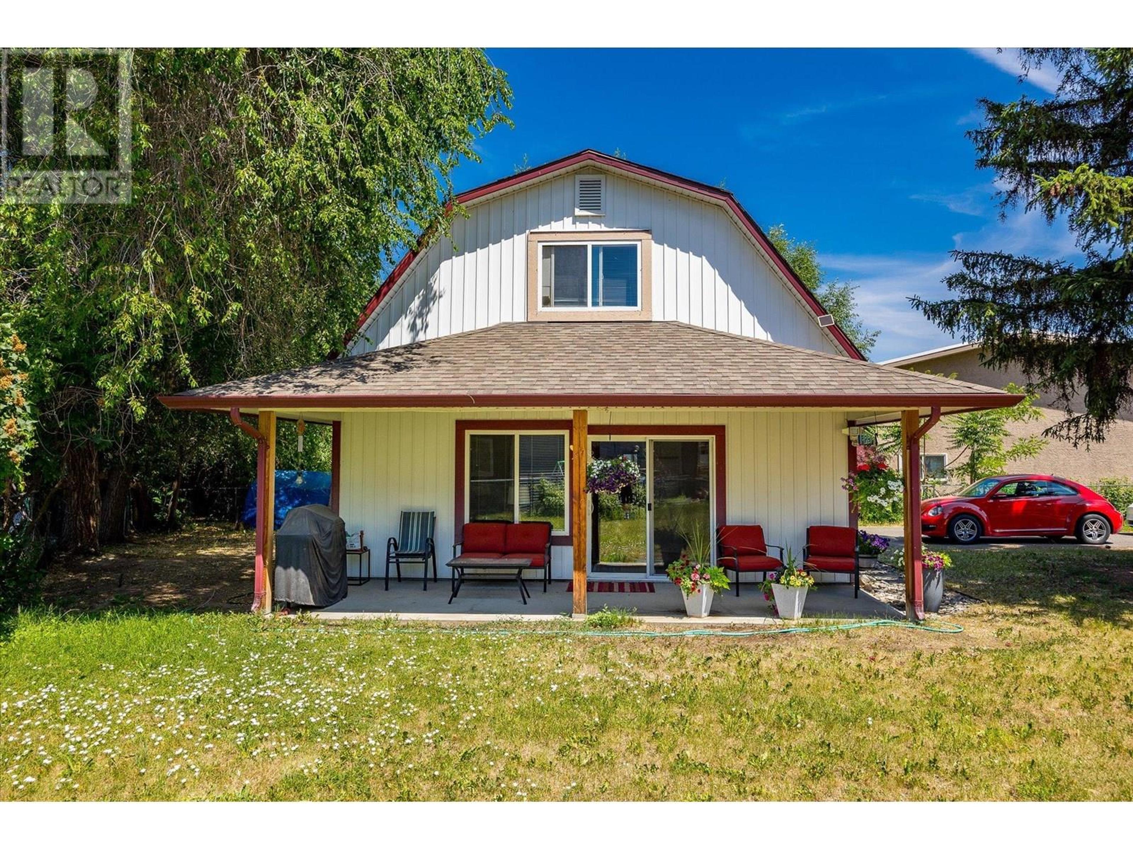 1404 Inkar Road, Kelowna - Exteriors - Photo 1