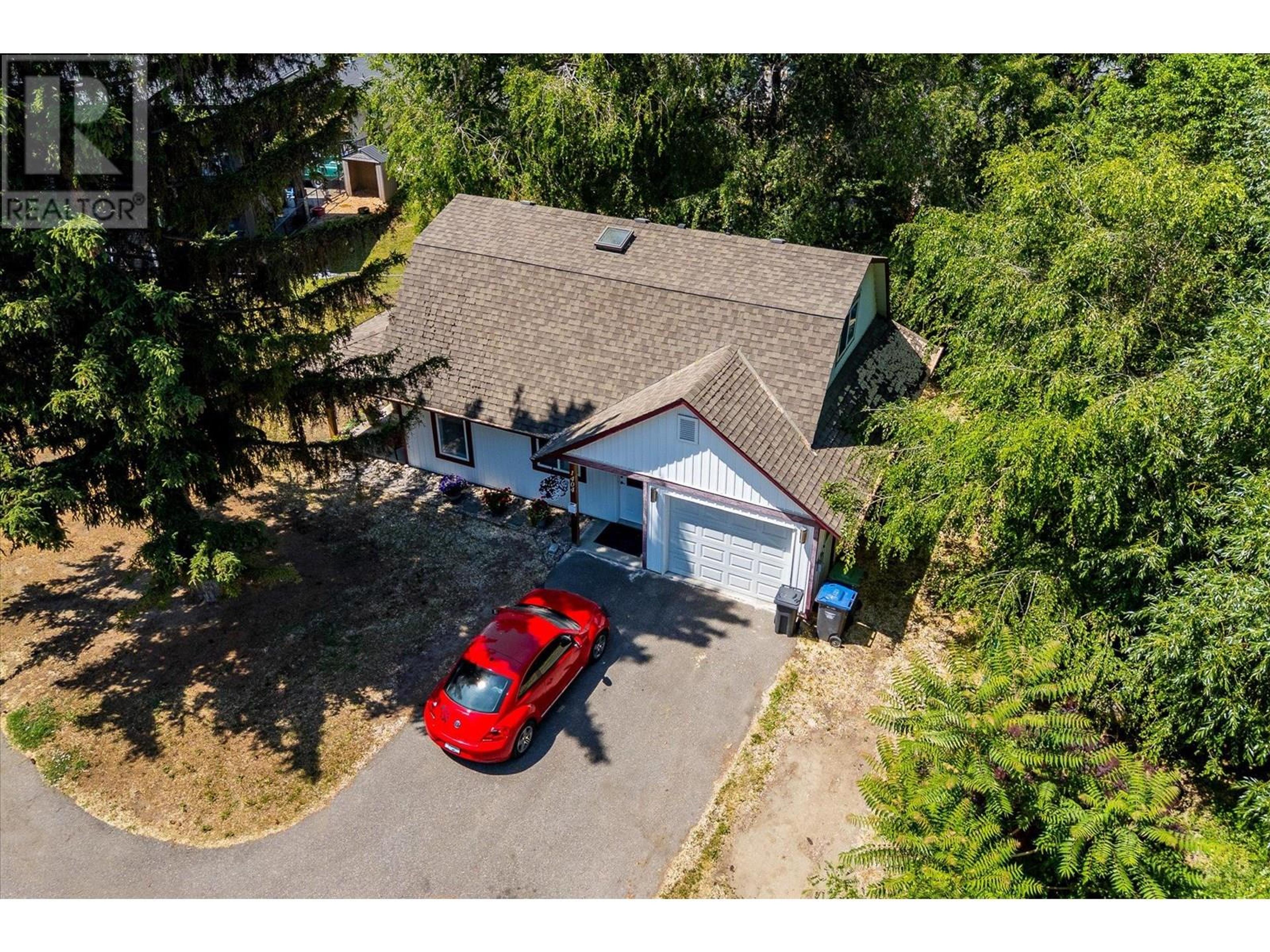 1404 Inkar Road, Kelowna - Exteriors - Drone/Aerial View - Photo 9