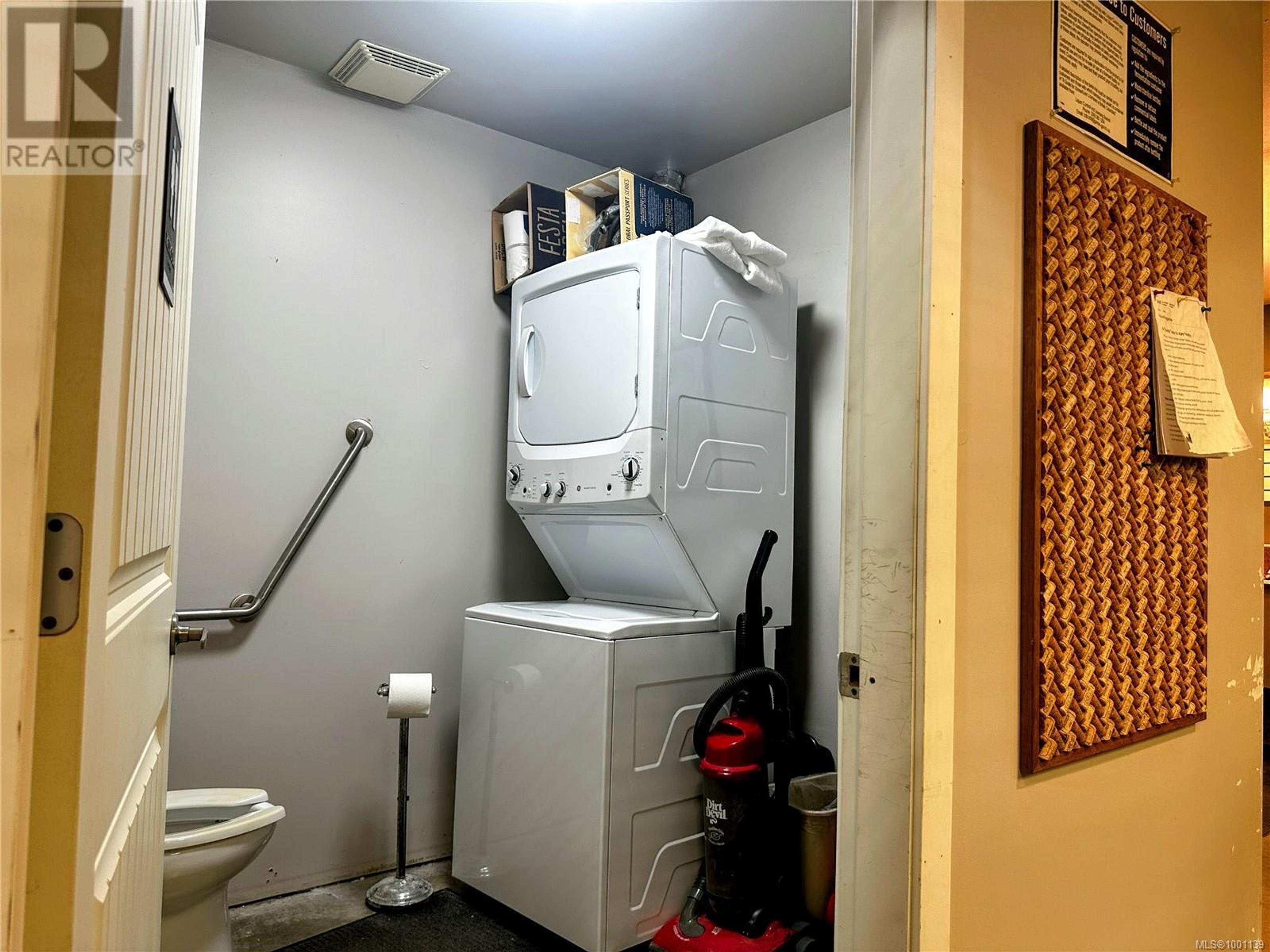 1156 Rocky Creek Rd, Ladysmith - Common Areas - Shared laundry facilities - Photo 3