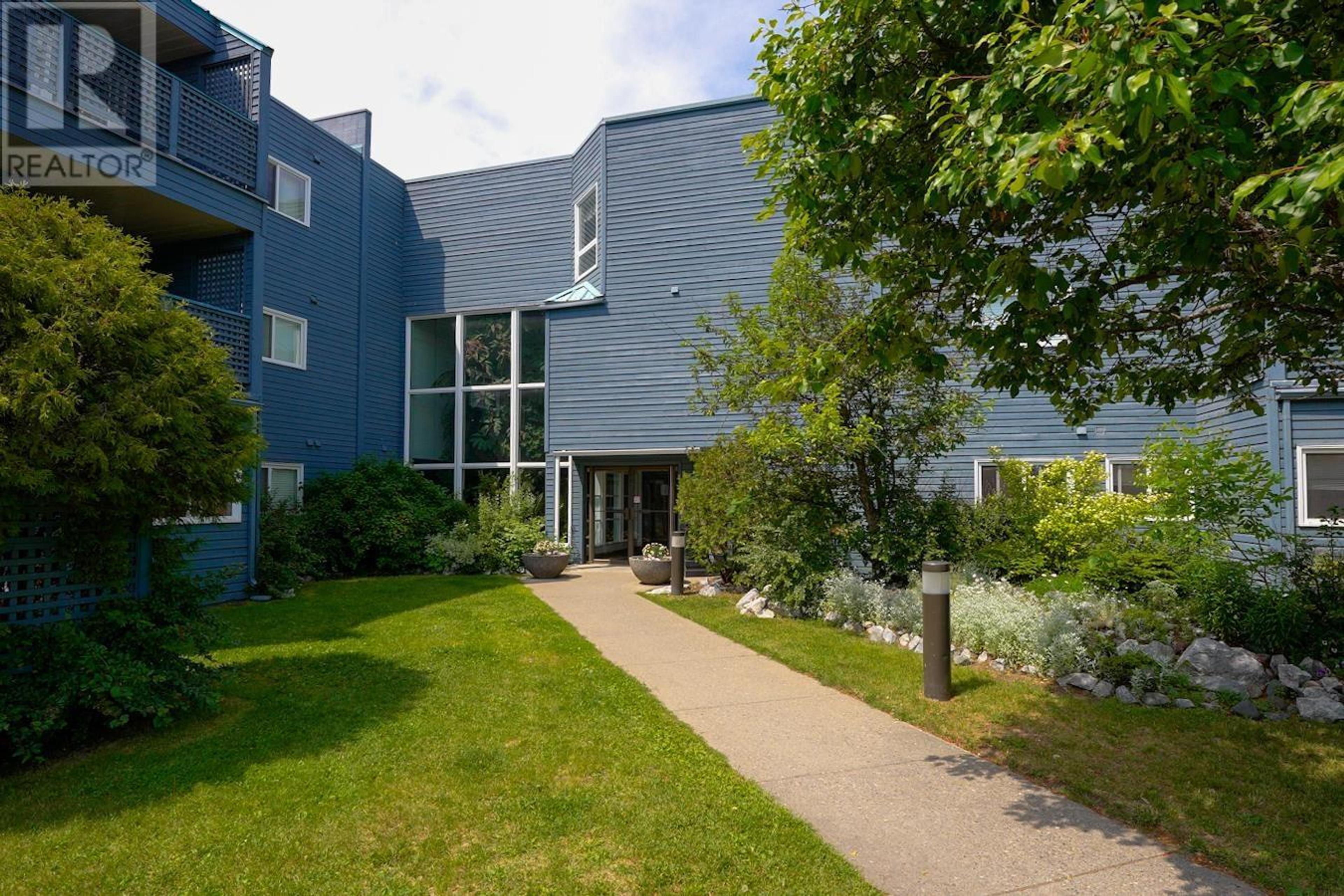 3033 OSPIKA BOULEVARD, Prince George - Exteriors - Photo 1